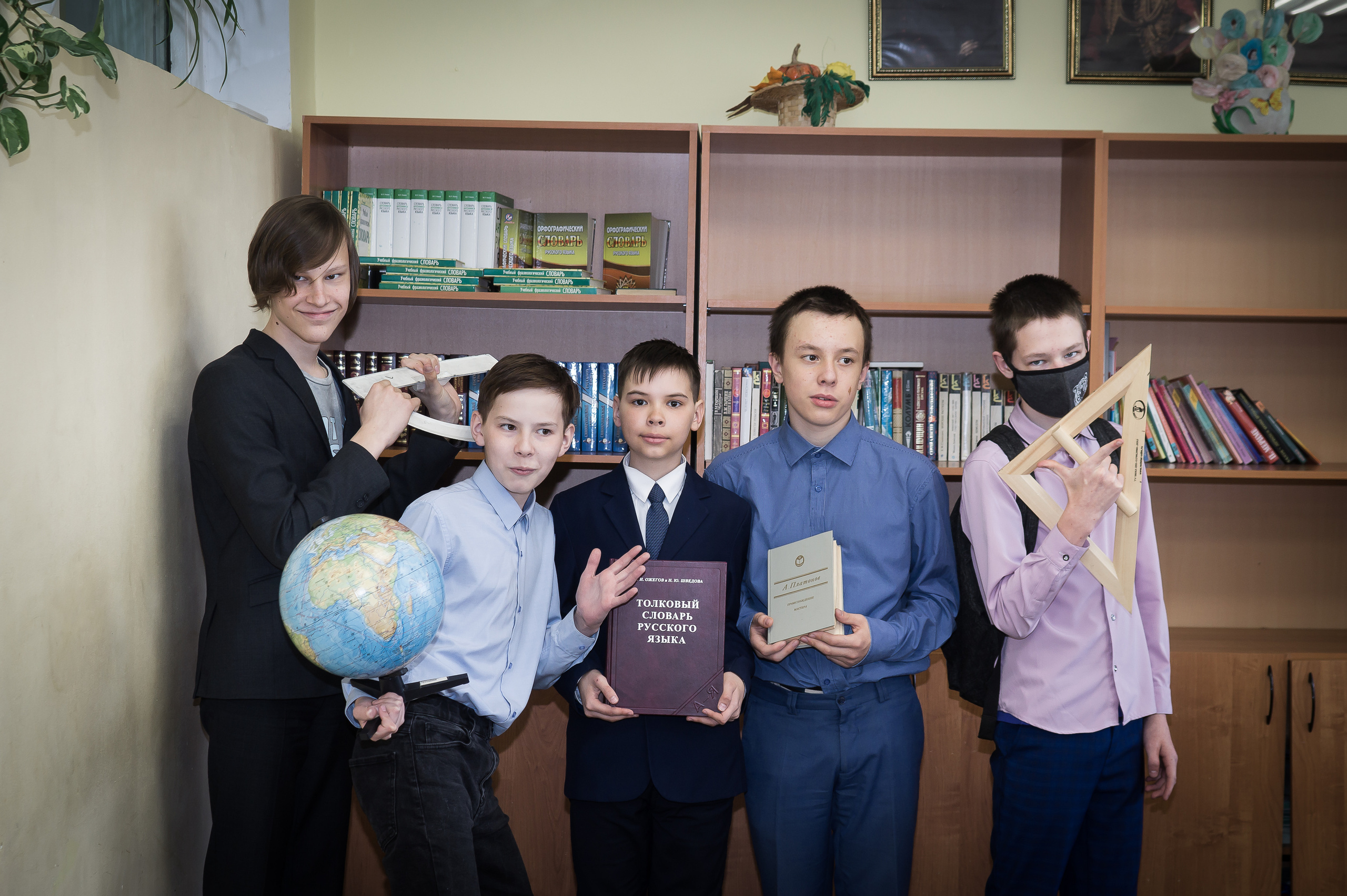 Школа № 88 (Нижний Новгород). Фотосъемка в детском саду и школе. Фотоальбомы и фотокниги ВЫПУСКНИК