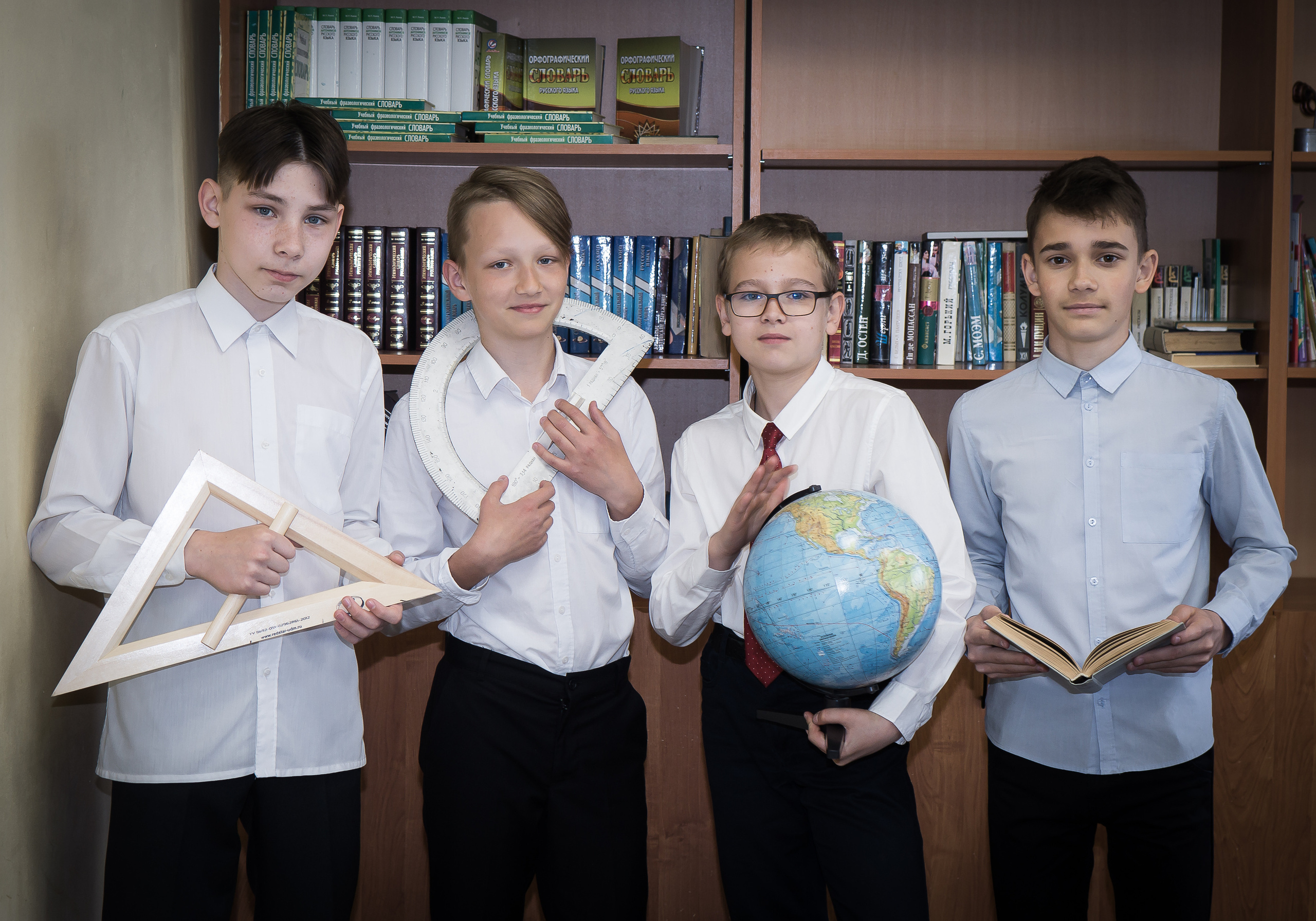 Школа № 88 (Нижний Новгород). Фотосъемка в детском саду и школе. Фотоальбомы и фотокниги ВЫПУСКНИК