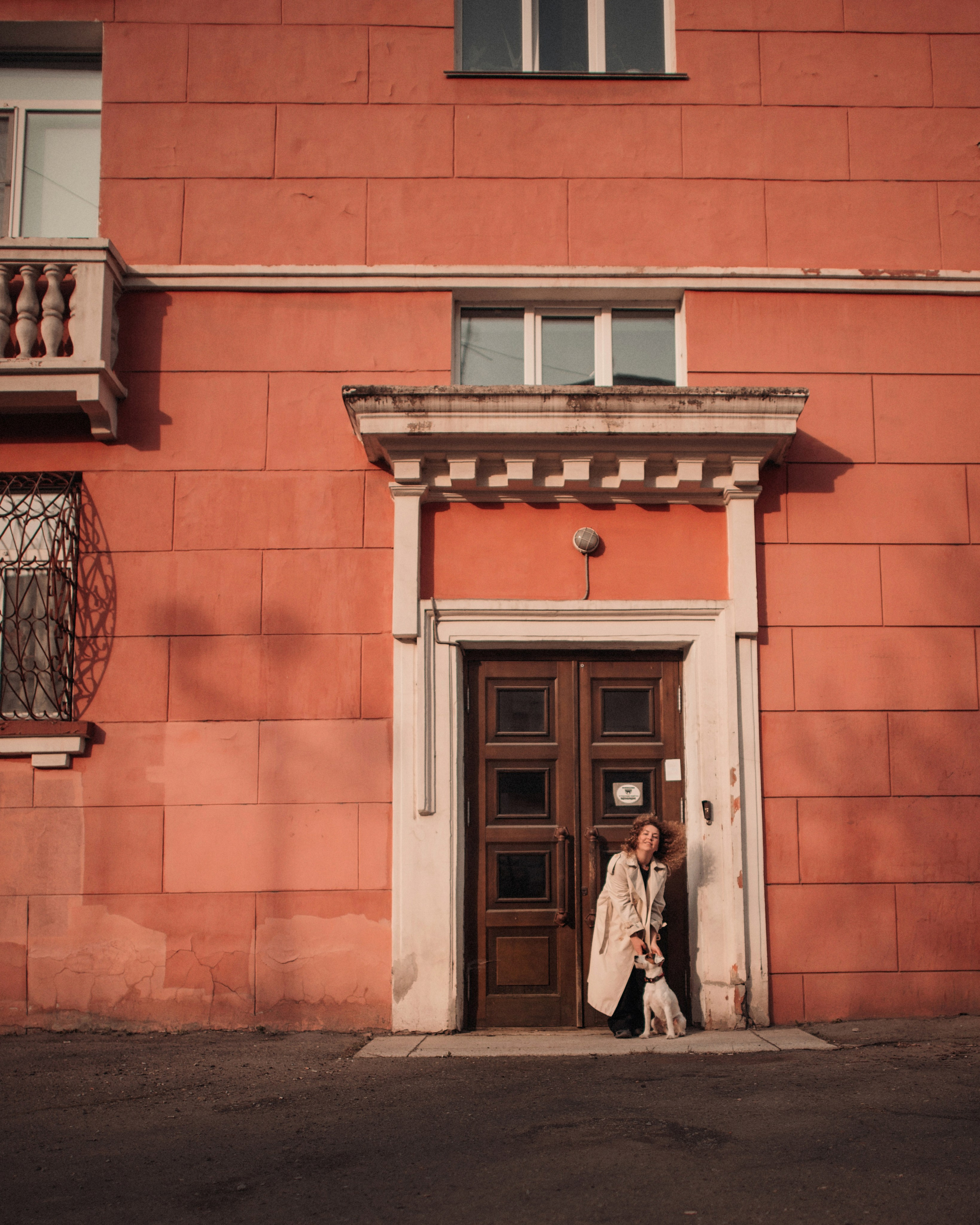 Рассвет в городе: Ира и парсон Гром. Портфолио