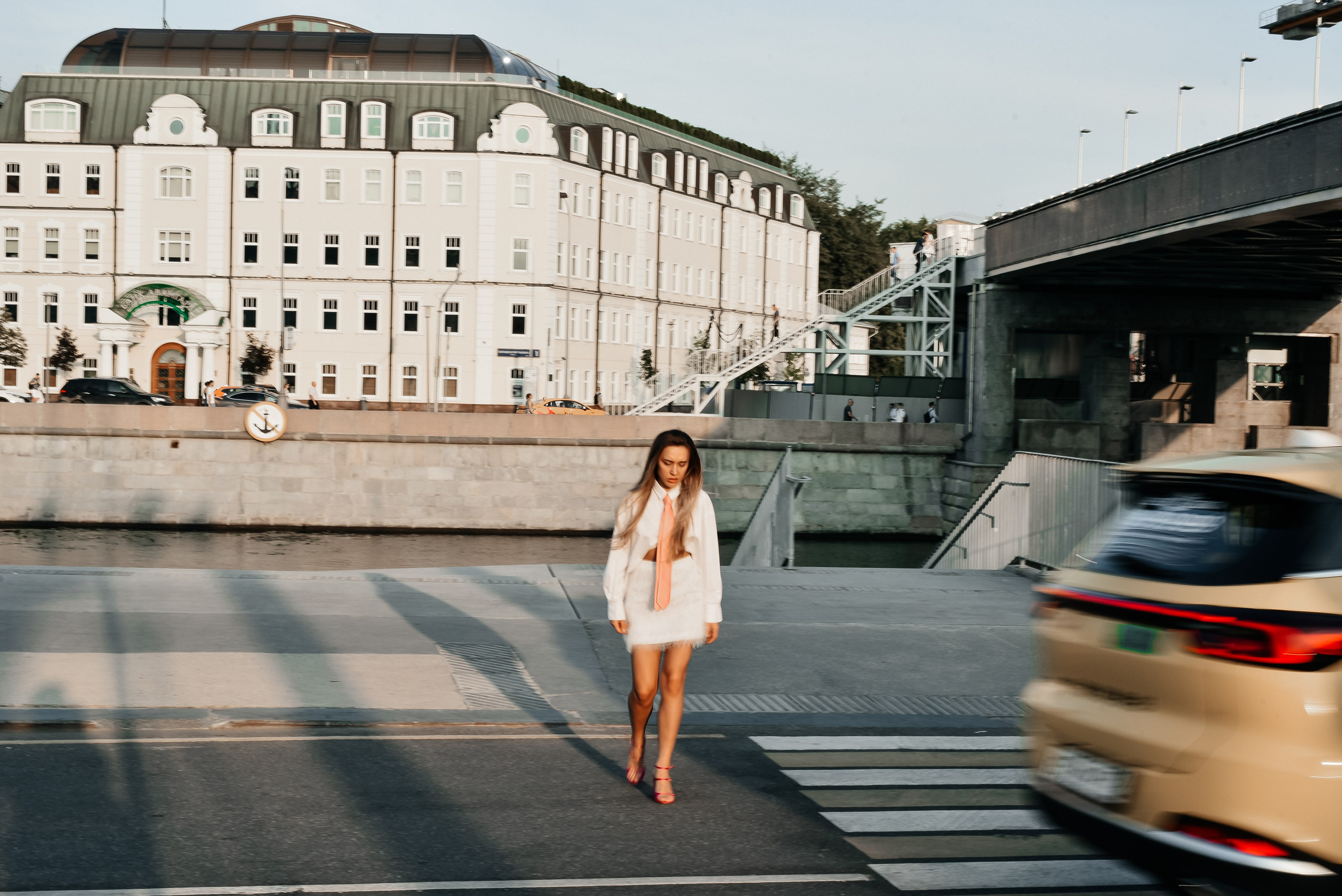 Уличная фотосессия. Фотограф в Москве и Королёве Сутягина Мария