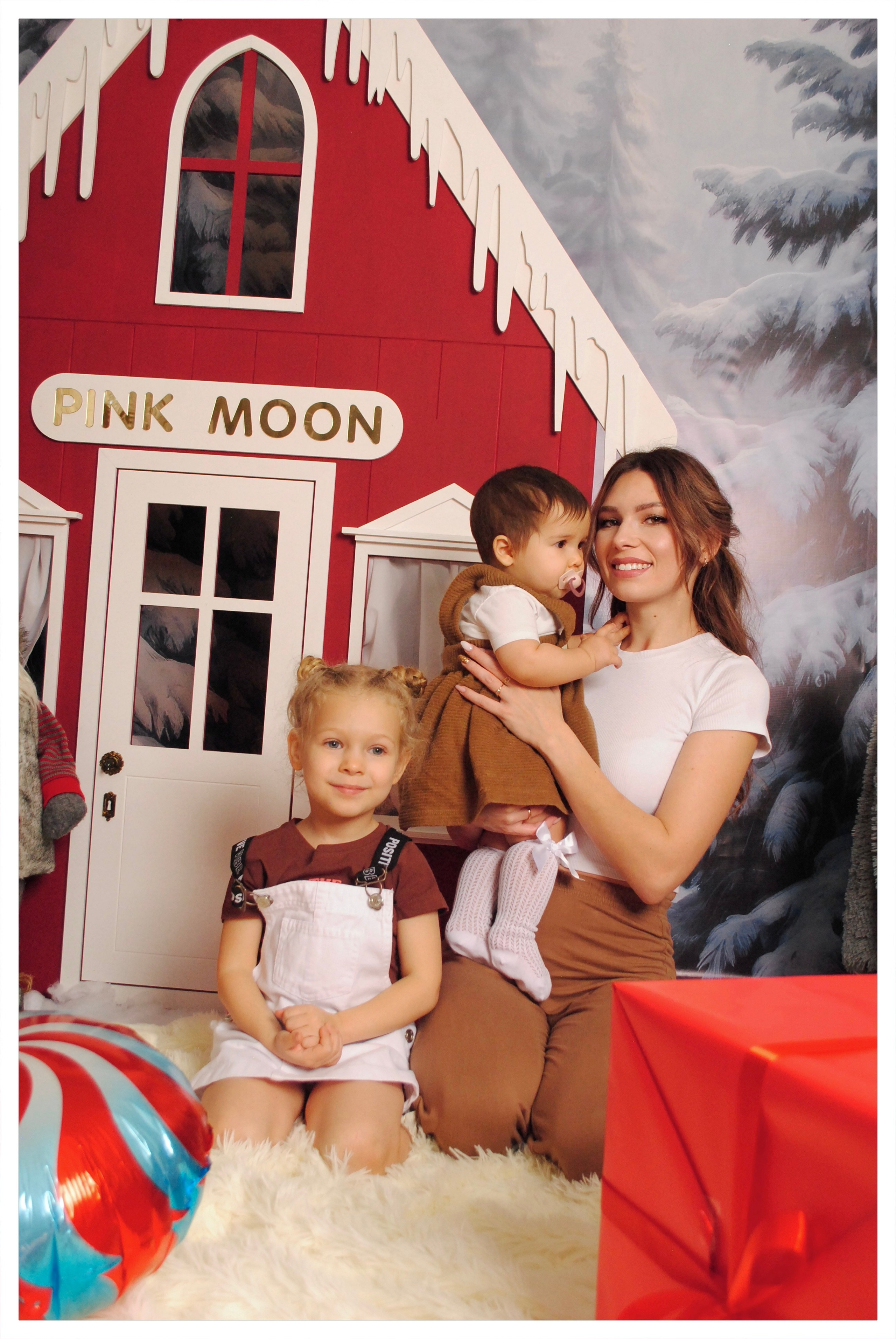 Анастасия и семья. Фотограф Мария Мусаелян