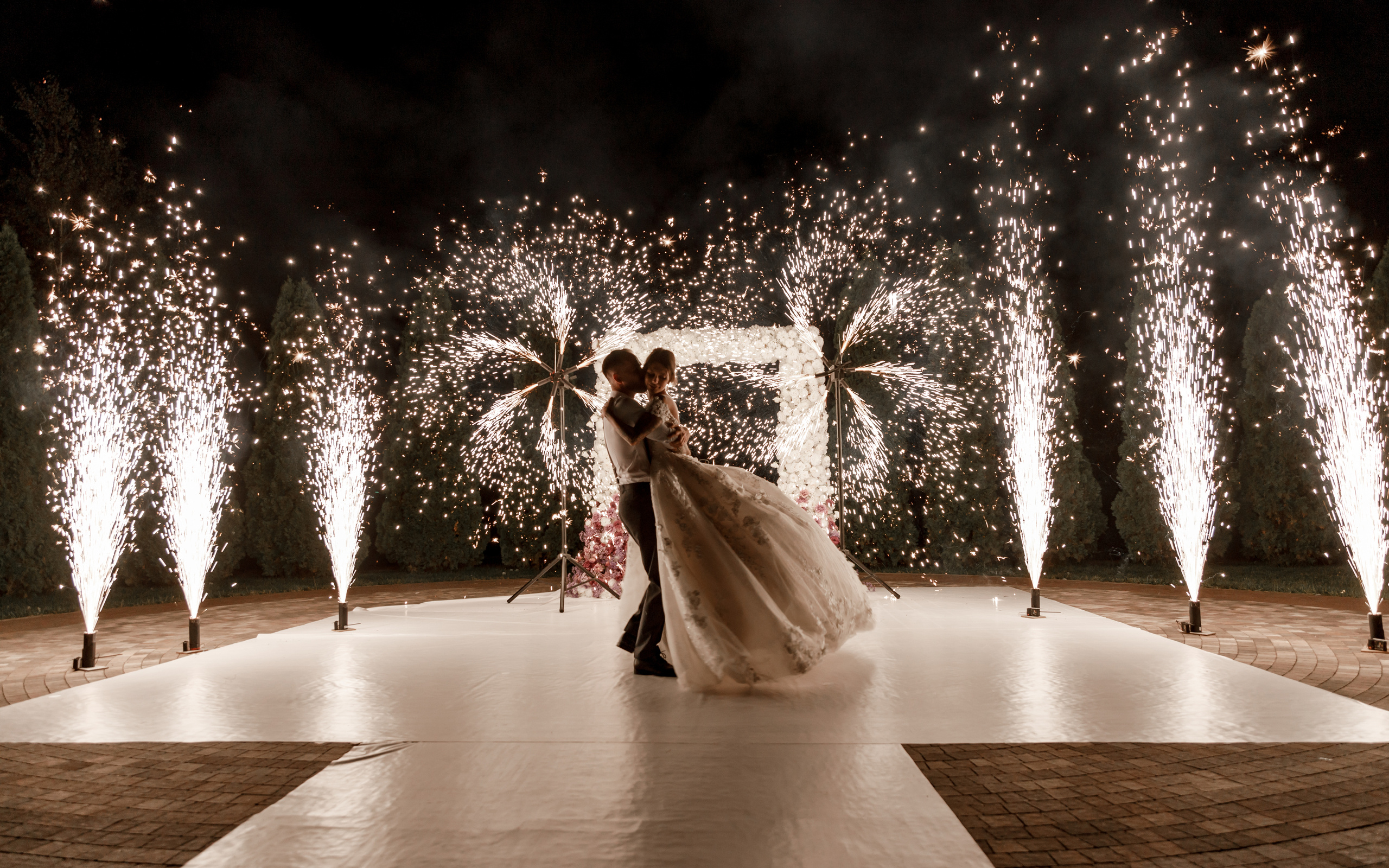 Михаил и Дарья. Свадебный организатор в Ростове-на-Дону Яснов Роман