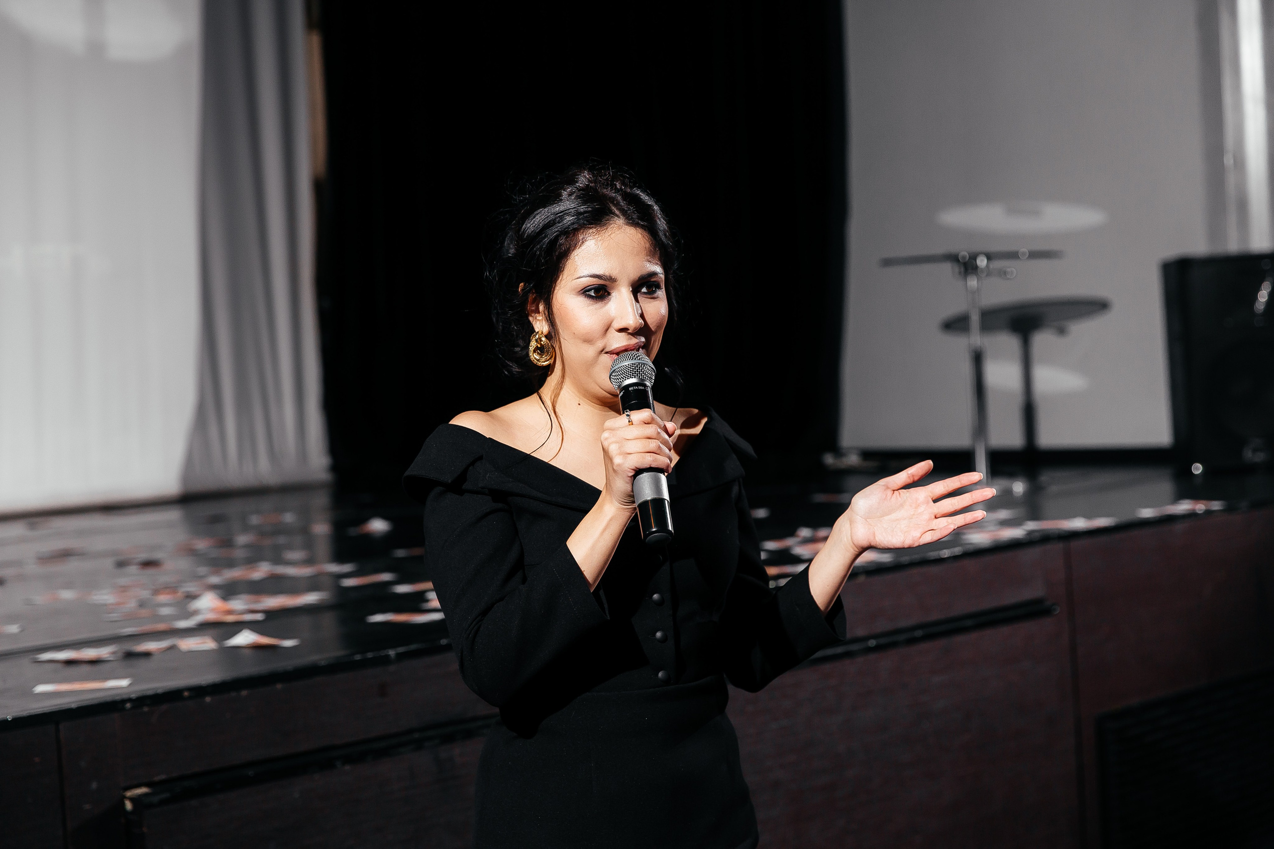 Фотозона+выступление спикеров. Фотограф в Красноярске Надежда Воскресенская