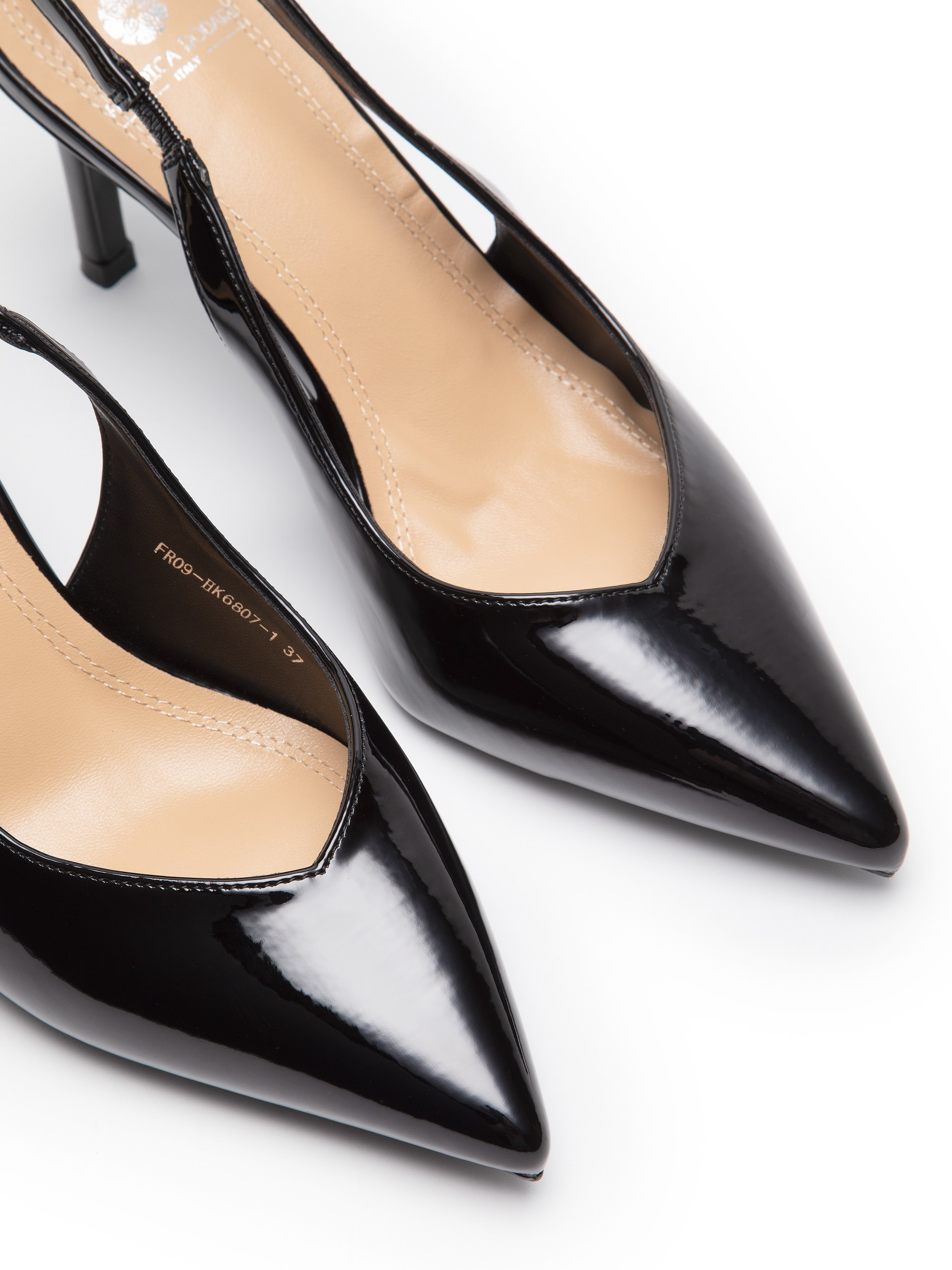 Каталожная фотография обуви. Фотограф в Москве Егор Гончаров