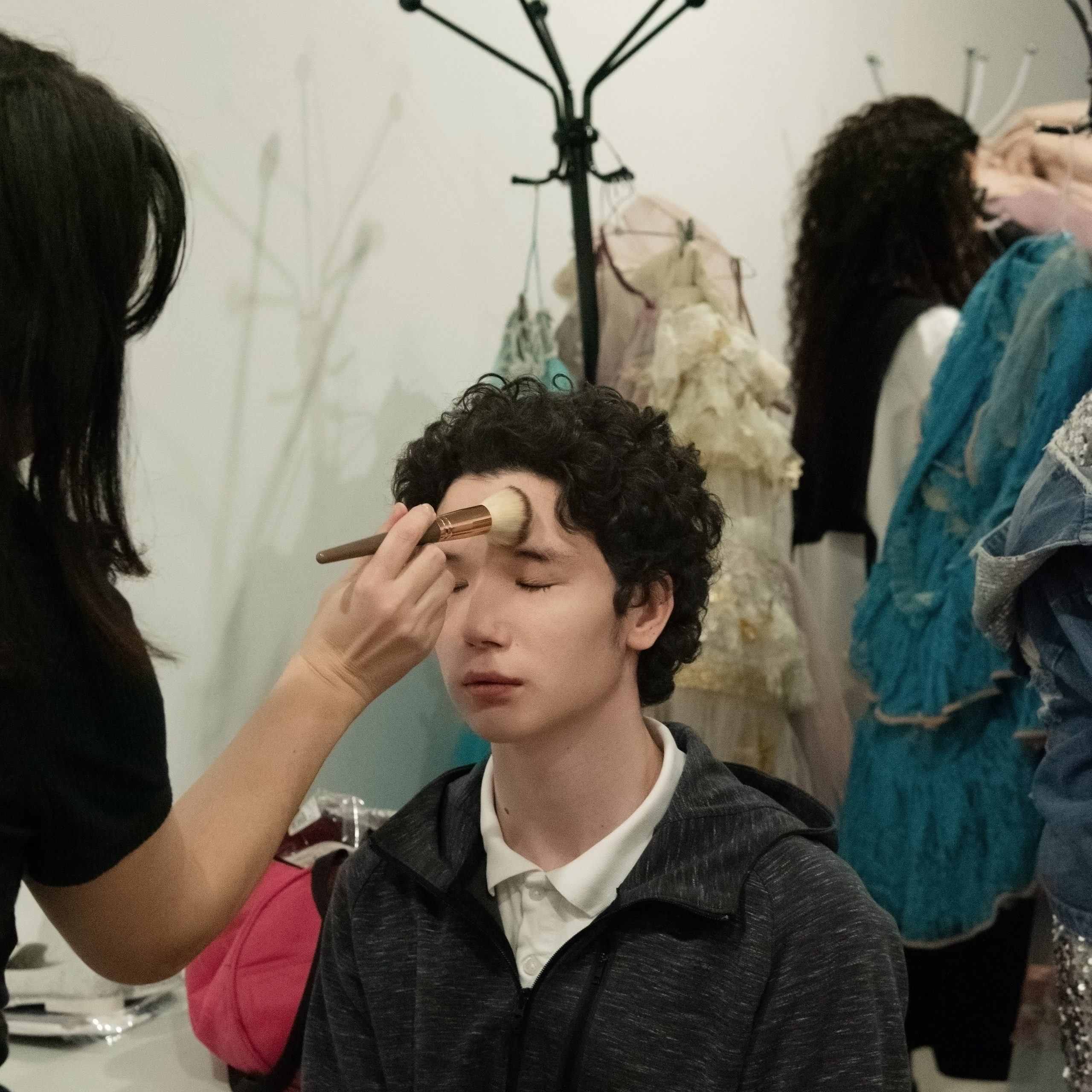 Показ Мод БФ «Исток Жизни». Дети с «Безграничными Возможностями». Портретный Семейный Fine-Art фотограф в Санкт-Петербурге Криулина