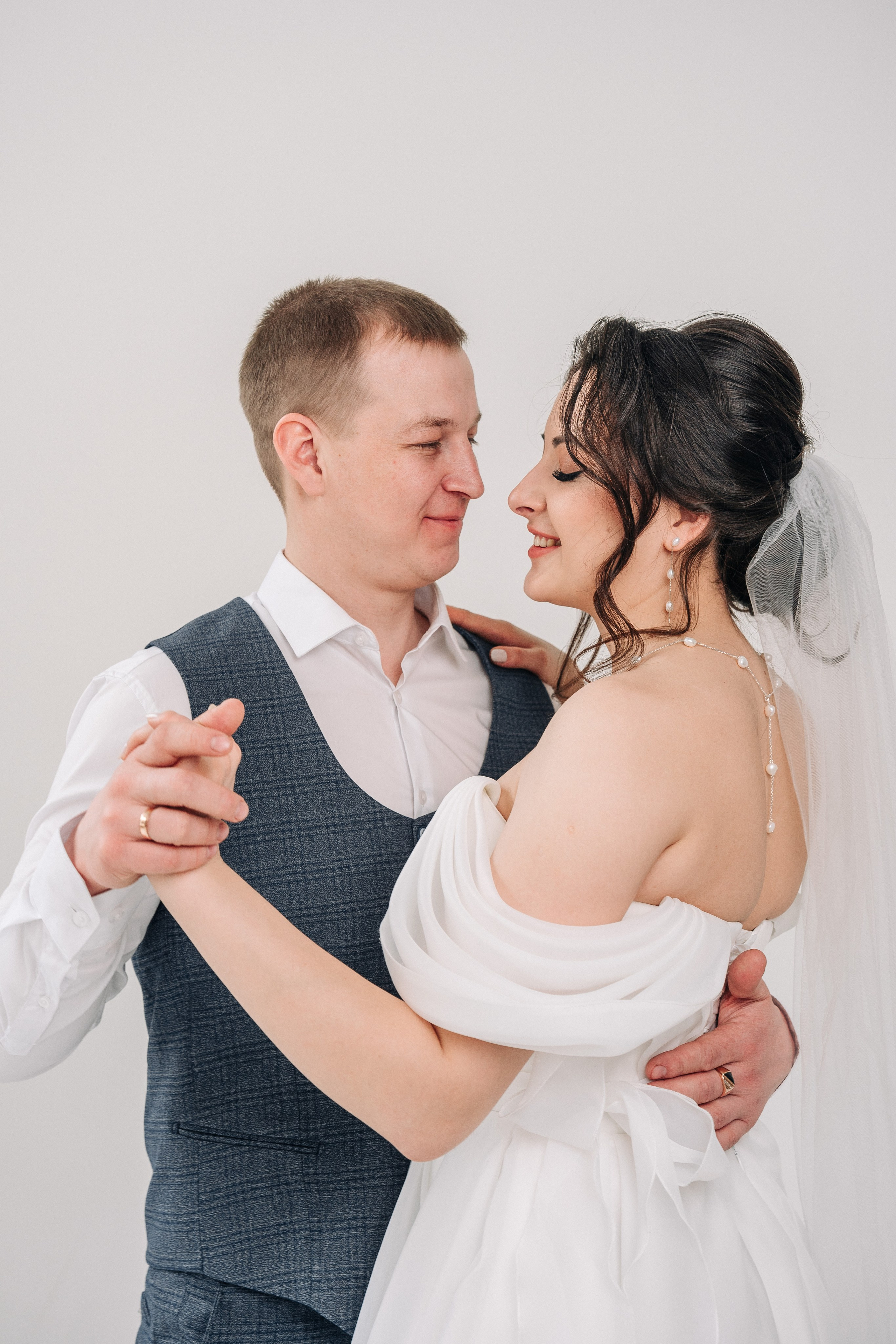 Артем и Валерия. Фотограф и видеограф Олег Игнатов | Свадьбы, Love Story, реклама и корпоративы — Красноярск