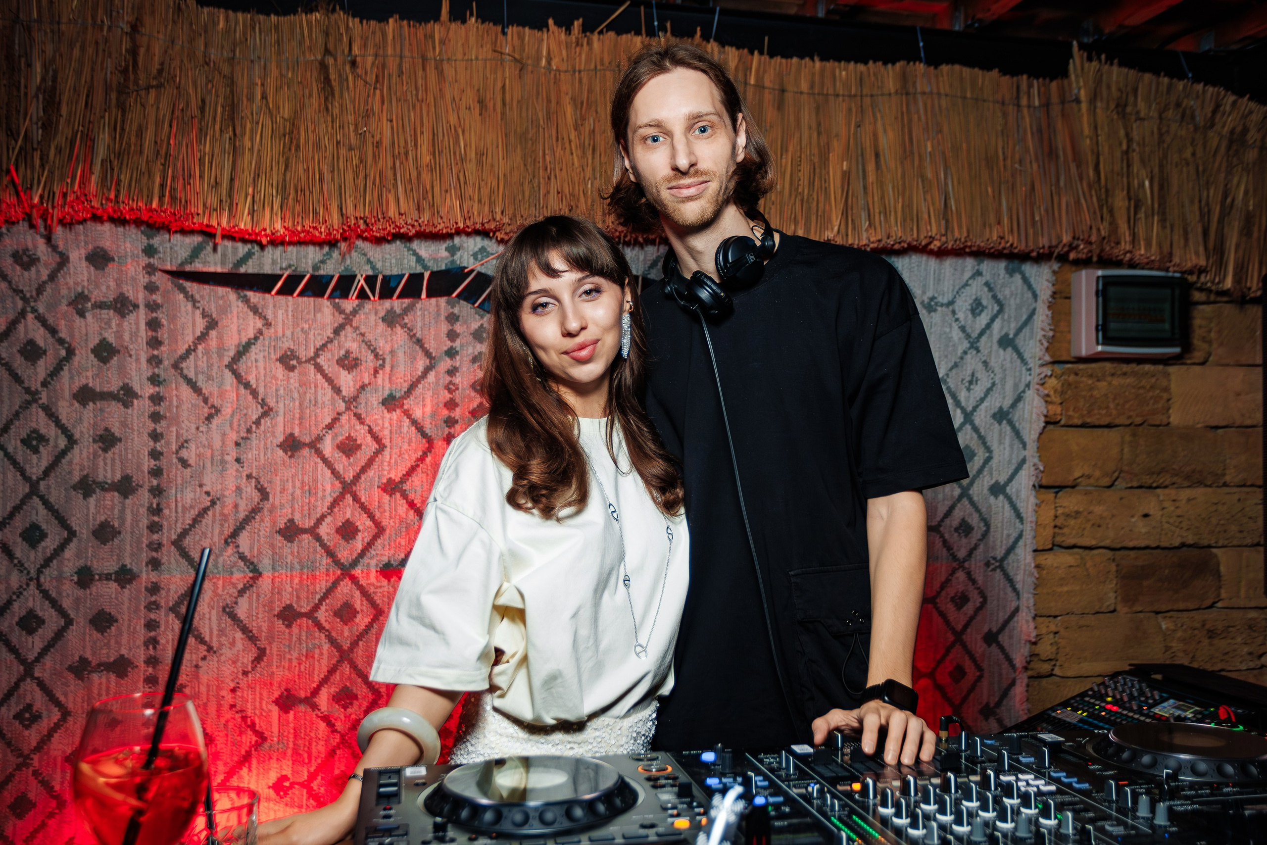 «LIZWI"_Чайка на пляже_Ялта_7.06.2025. Аминов Руслан | Фотограф