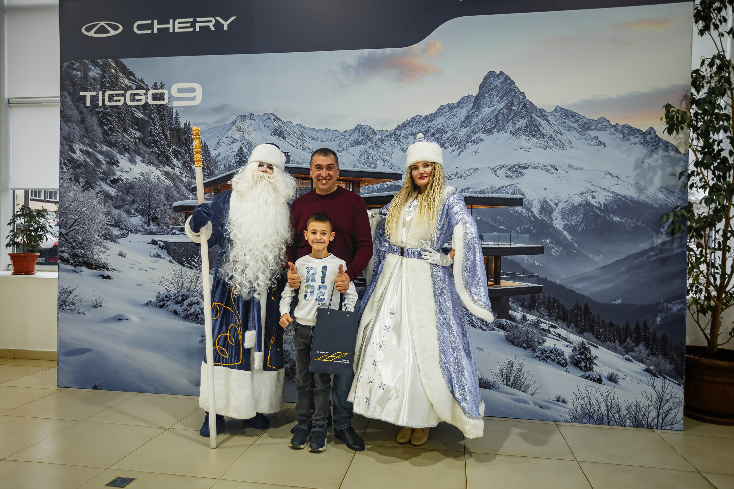 Презентация нового Chery Tiggo 9_Черномор Авто_Симферополь_21.12.2024. Аминов Руслан | Фотограф