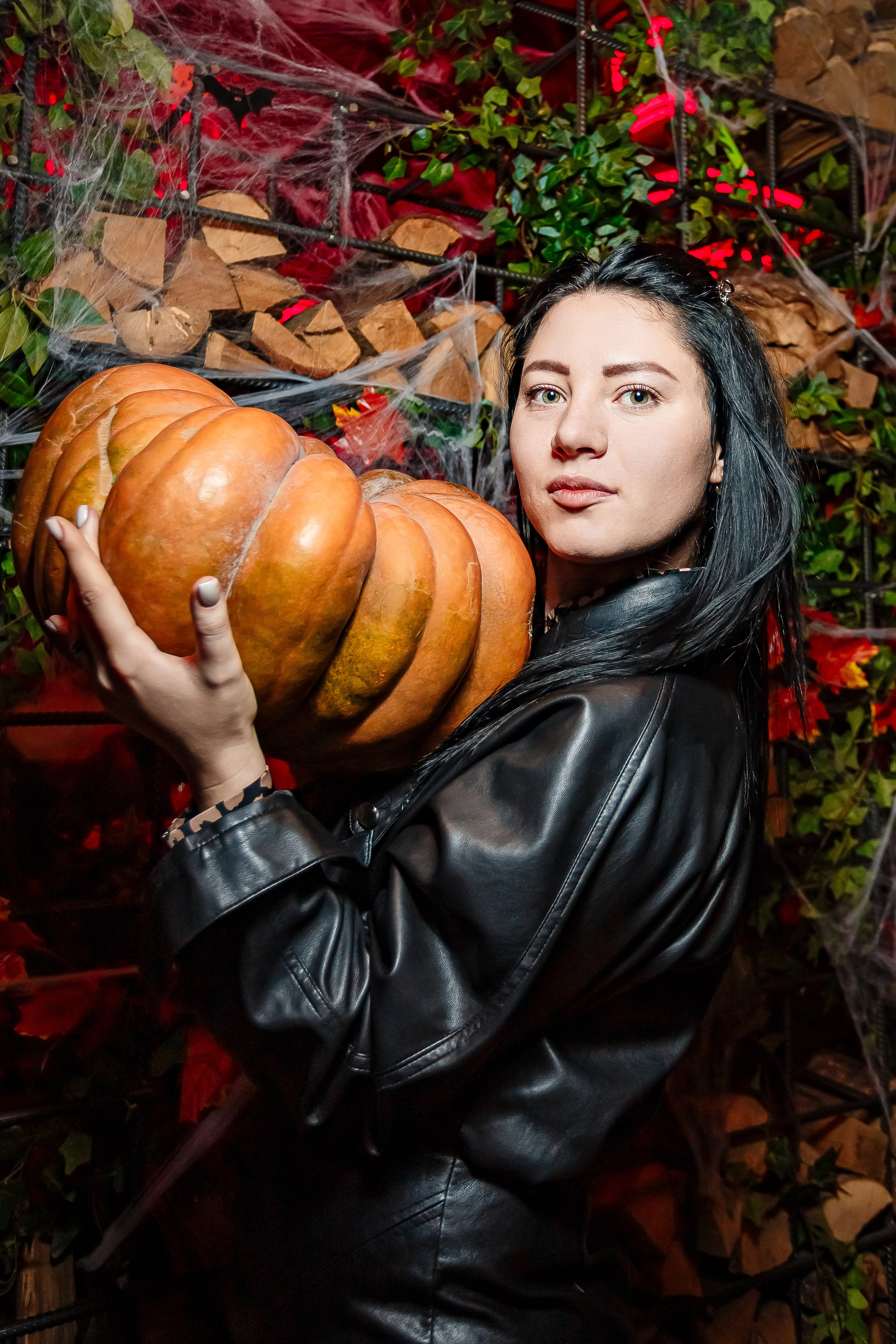 Пьяный плющ «Halloween"_Симферополь_2.11.2024. Аминов Руслан | Фотограф