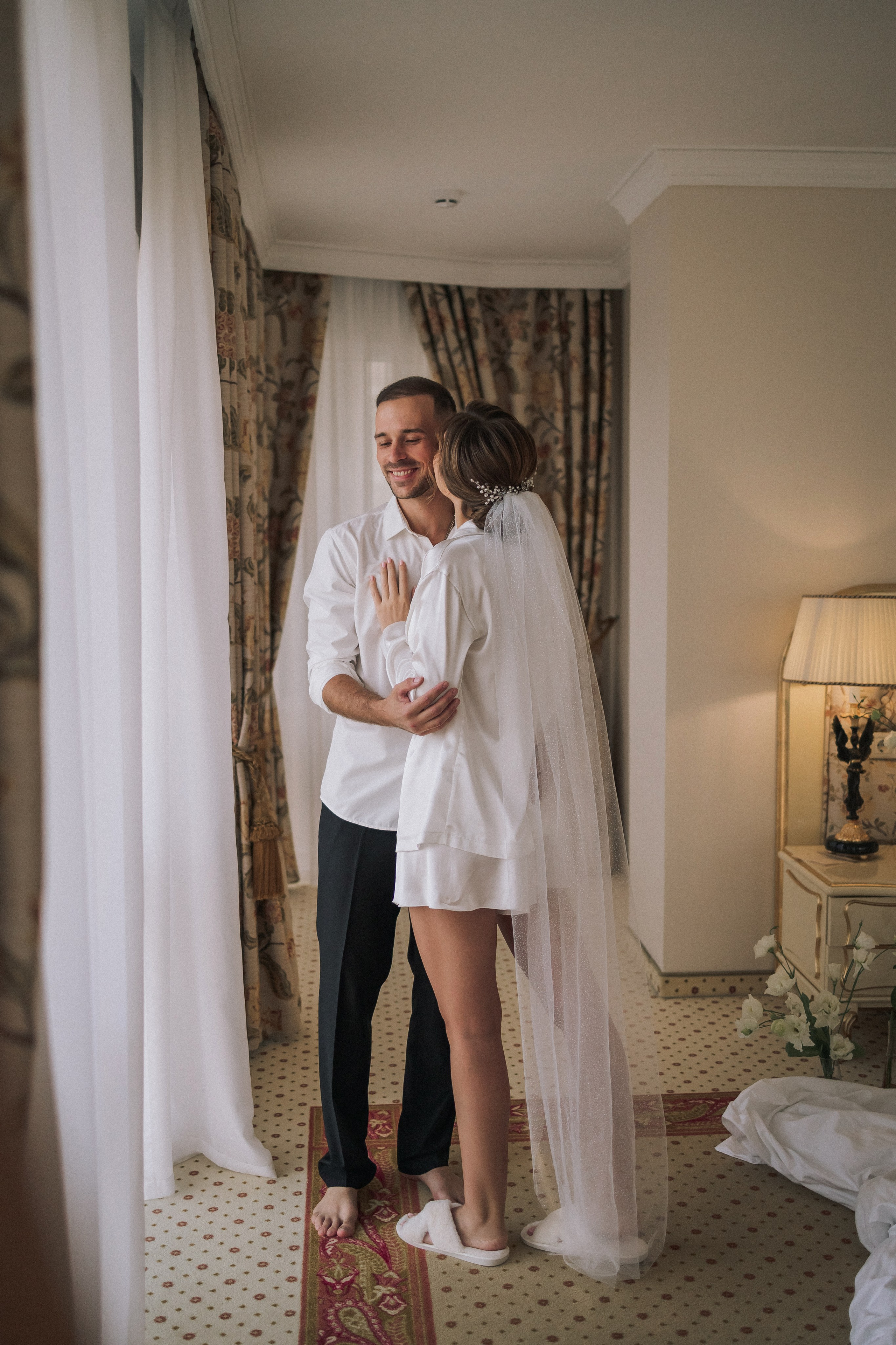 Свадебная прогулка Екатерины и Евгения. Свадебная фотография. Арина Рубах