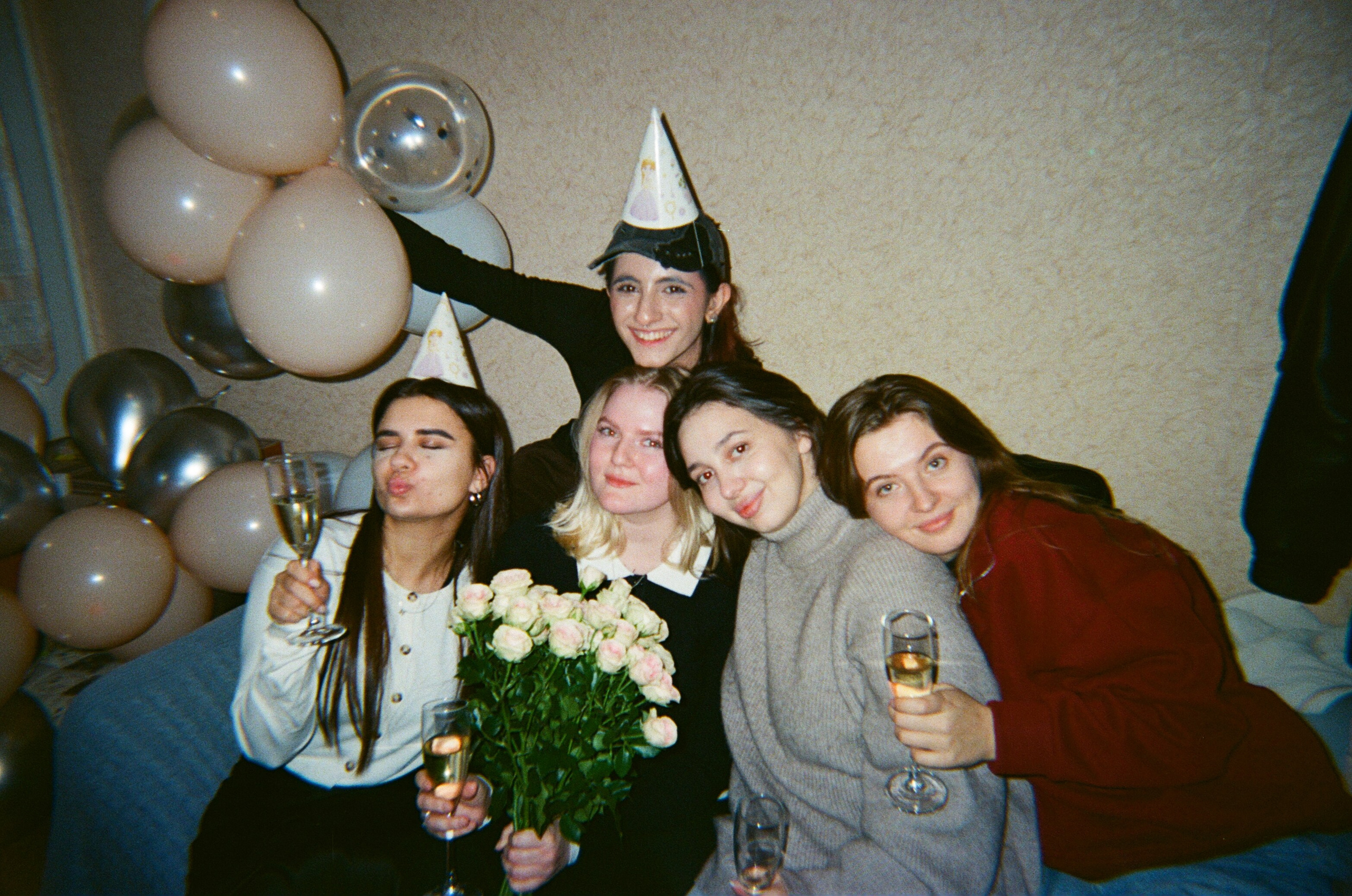 Плёночные воспоминания. Портретный и коллажный фотограф из Москвы