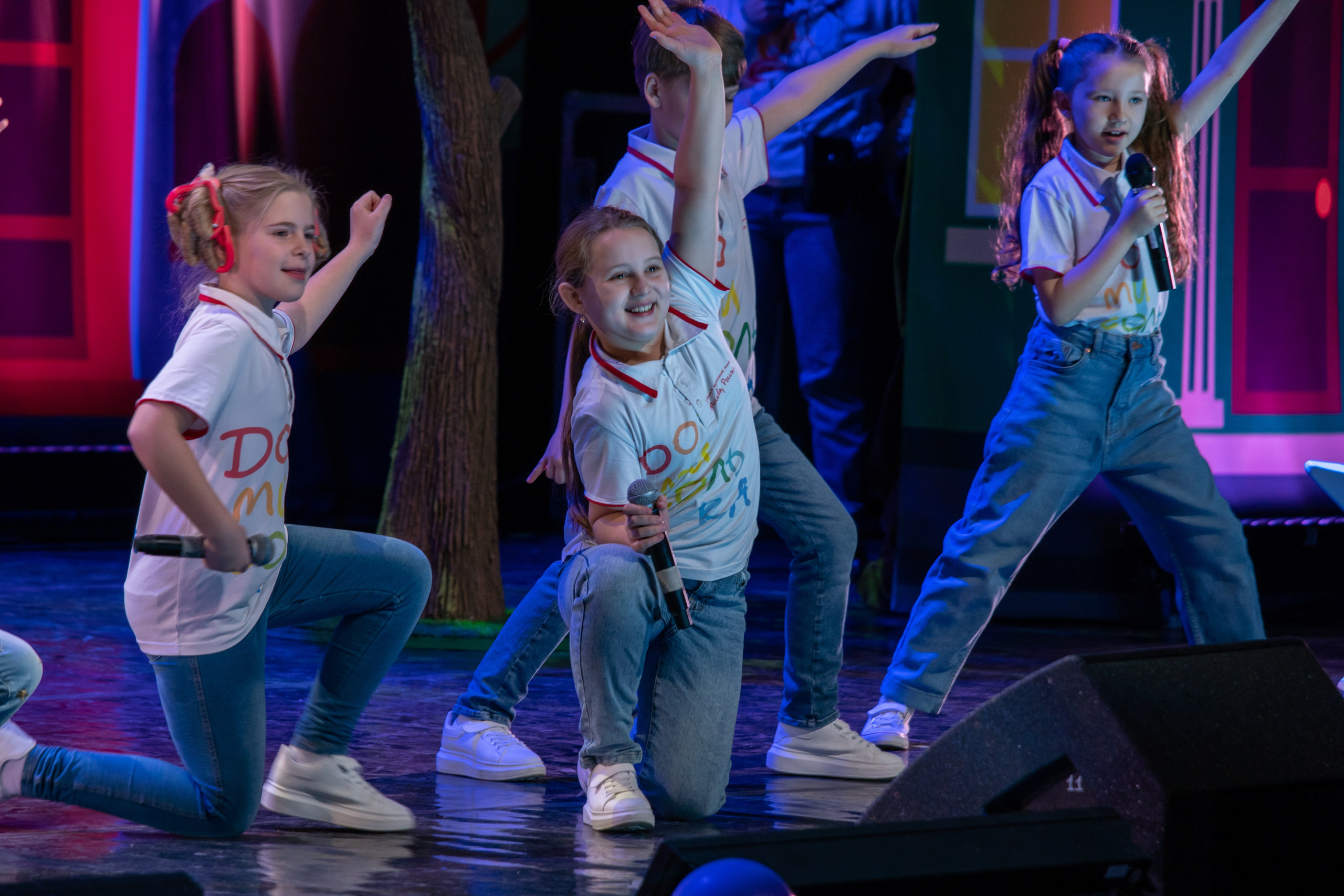 Съёмка концерта для Домисольки, большой концертный зал Космос. «Студия DRONAVT`s» — видеосъёмка и фотография г. Москва