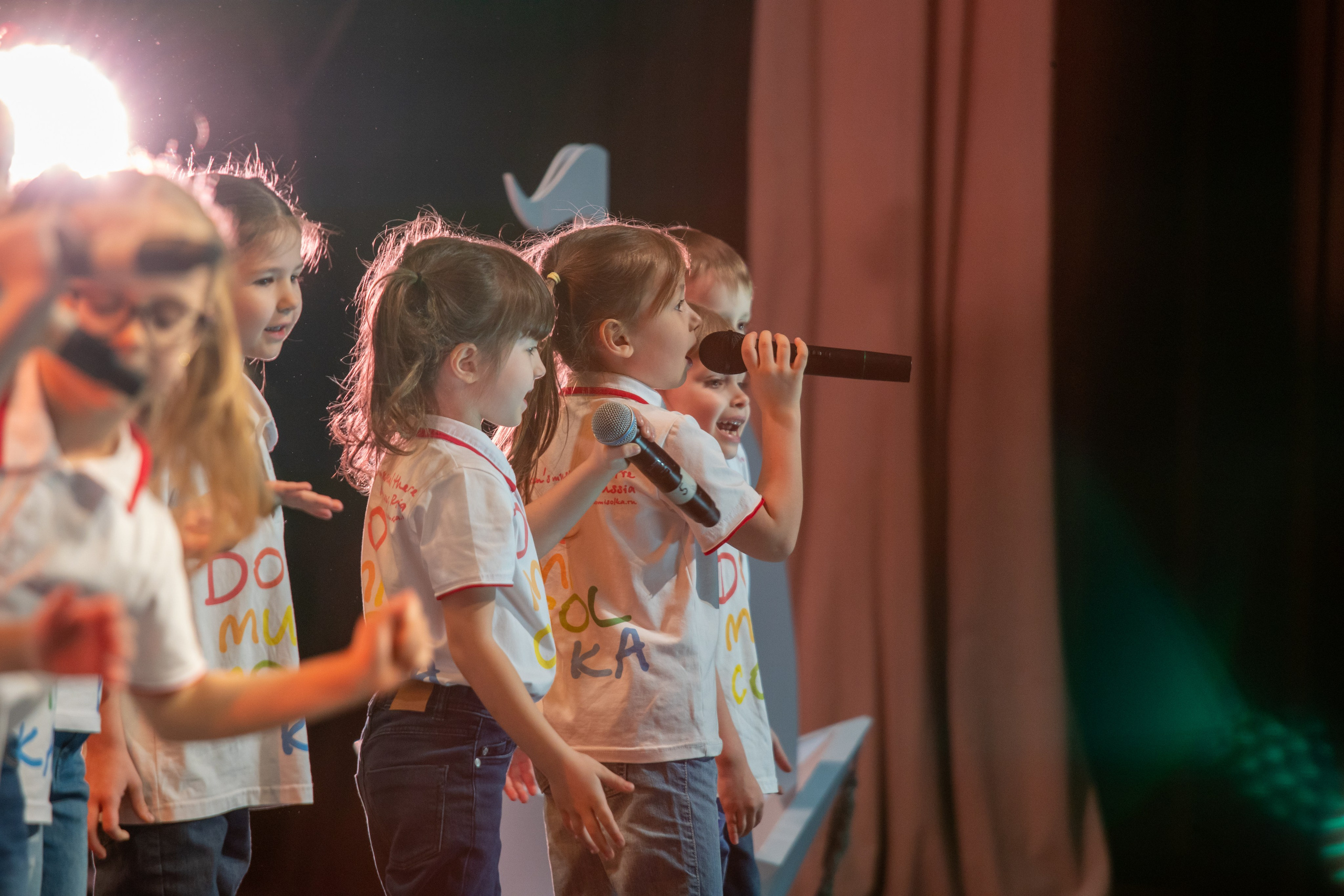 Съёмка концерта для Домисольки, большой концертный зал Космос. «Студия DRONAVT`s» — видеосъёмка и фотография г. Москва