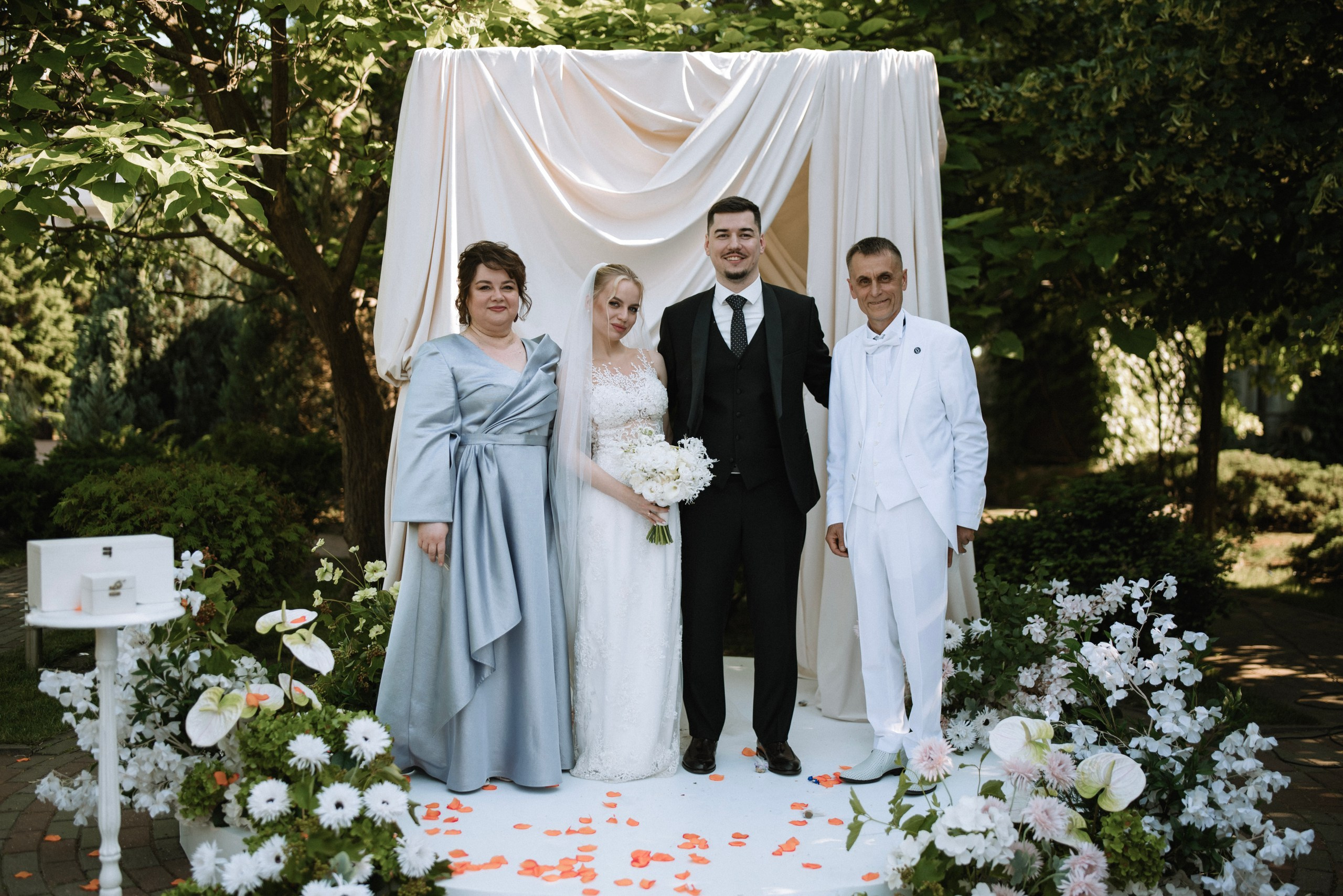 Саша и Варя. Жардин. Фотограф Костикова Анастасия Ростов-на-Дону