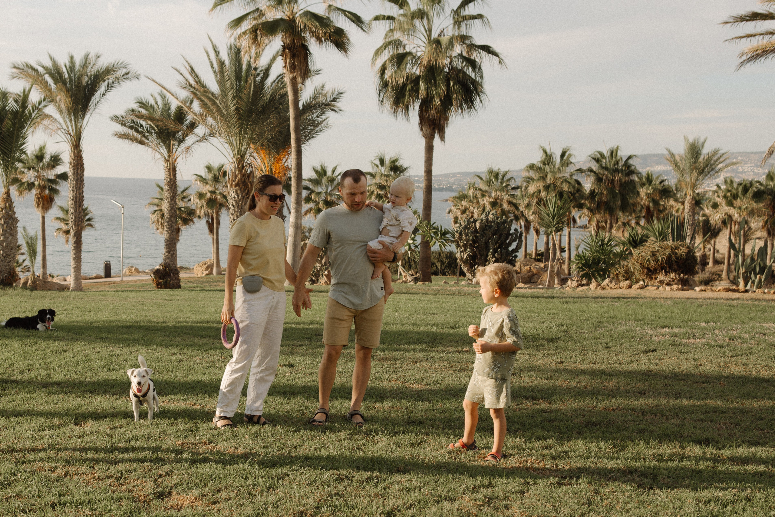 Melymko fam. Portrait, family and pet photographer in Cyprus, Ksenia Bourdelle