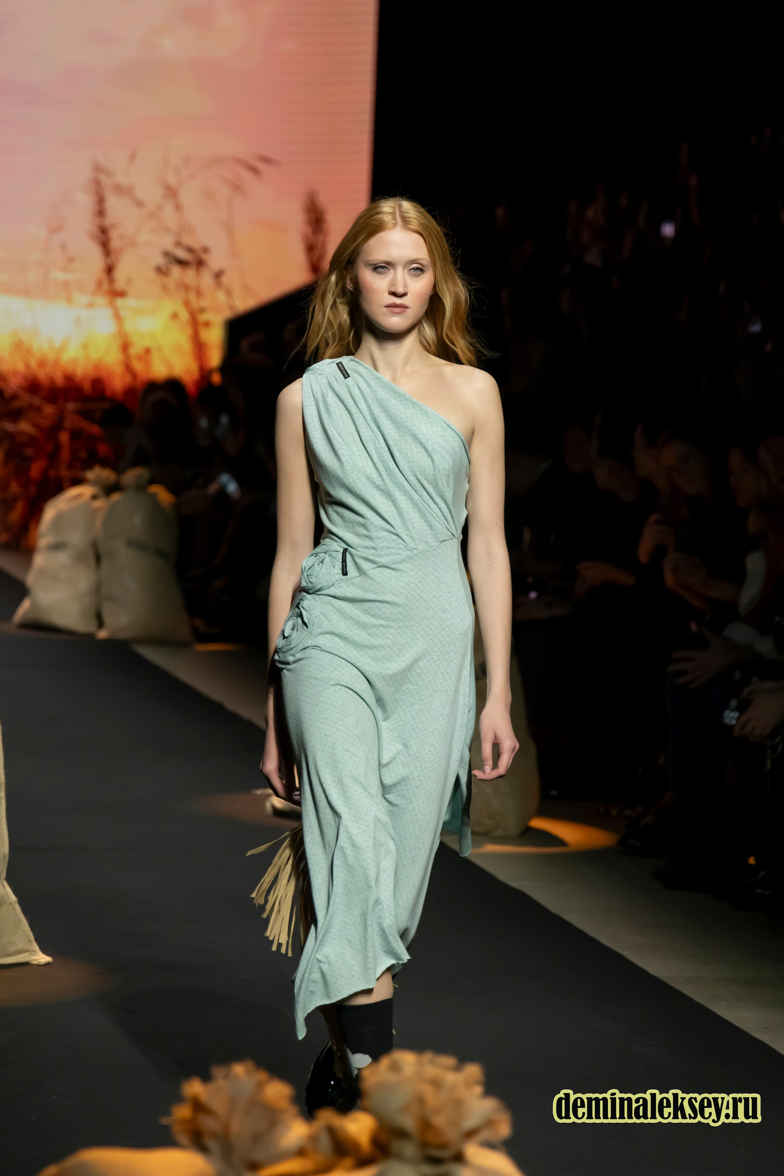 Московская неделя моды 2024 9 октября дизайнер SERGEY SYSOEV. Репортажный, семейный и студийный фотограф в Москве Демин Алексей