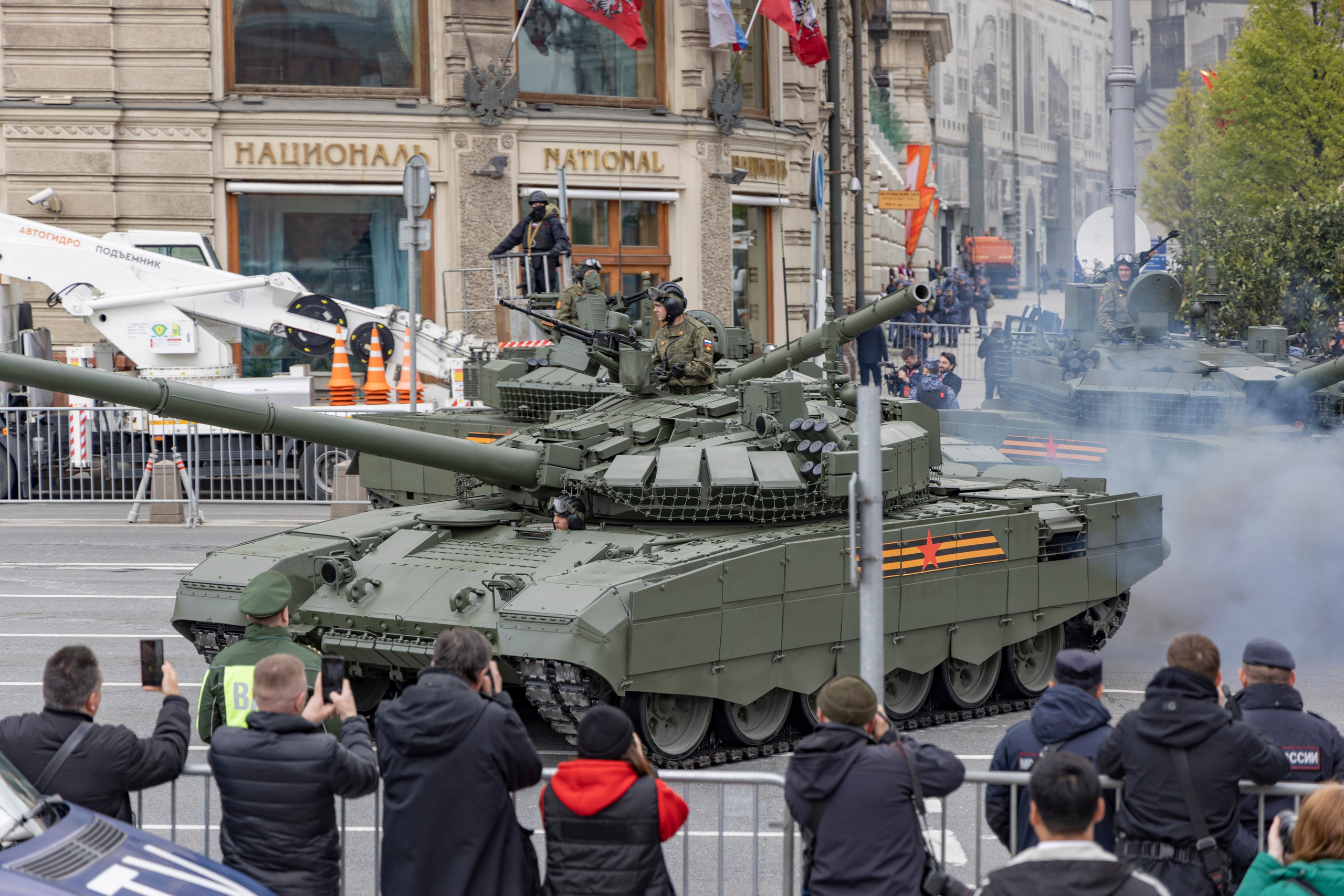 Репетиция парада победы 7 мая 2025 боевая техника. Репортажный, семейный и студийный фотограф в Москве Демин Алексей