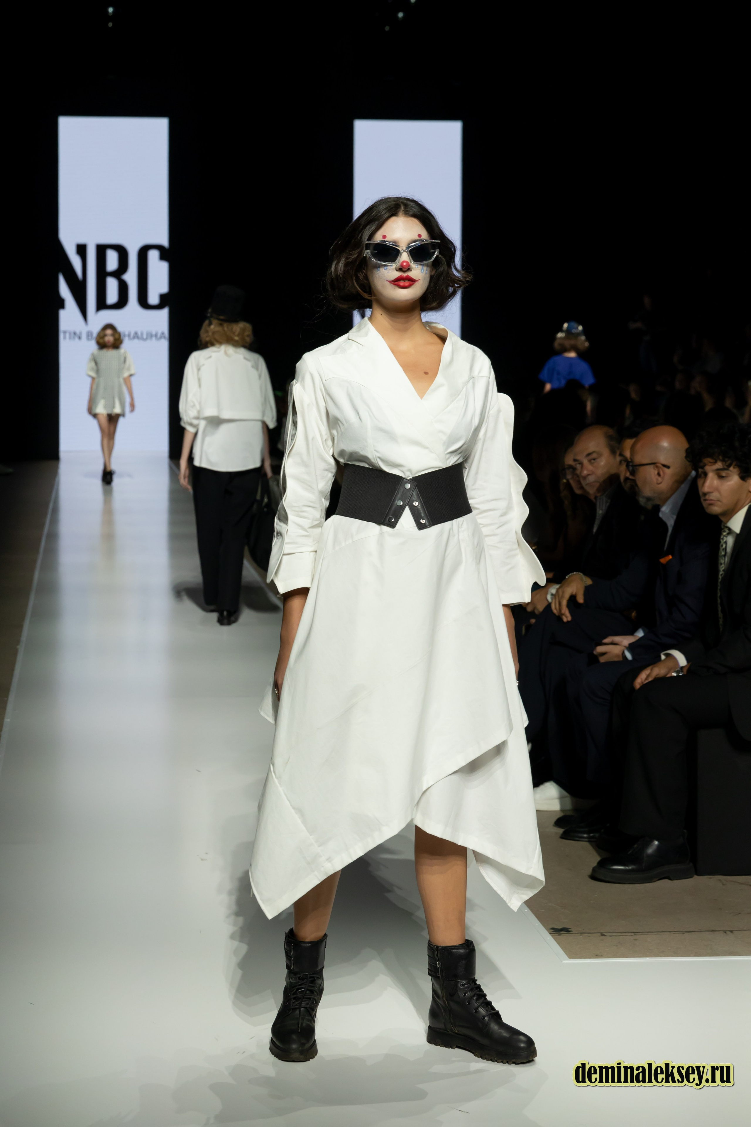 Московская неделя моды 2024 9 октября дизайнер NITIN BAL CHAHUAN presented by Fashion Design Council of India. Репортажный, семейный и студийный фотограф в Москве Демин Алексей