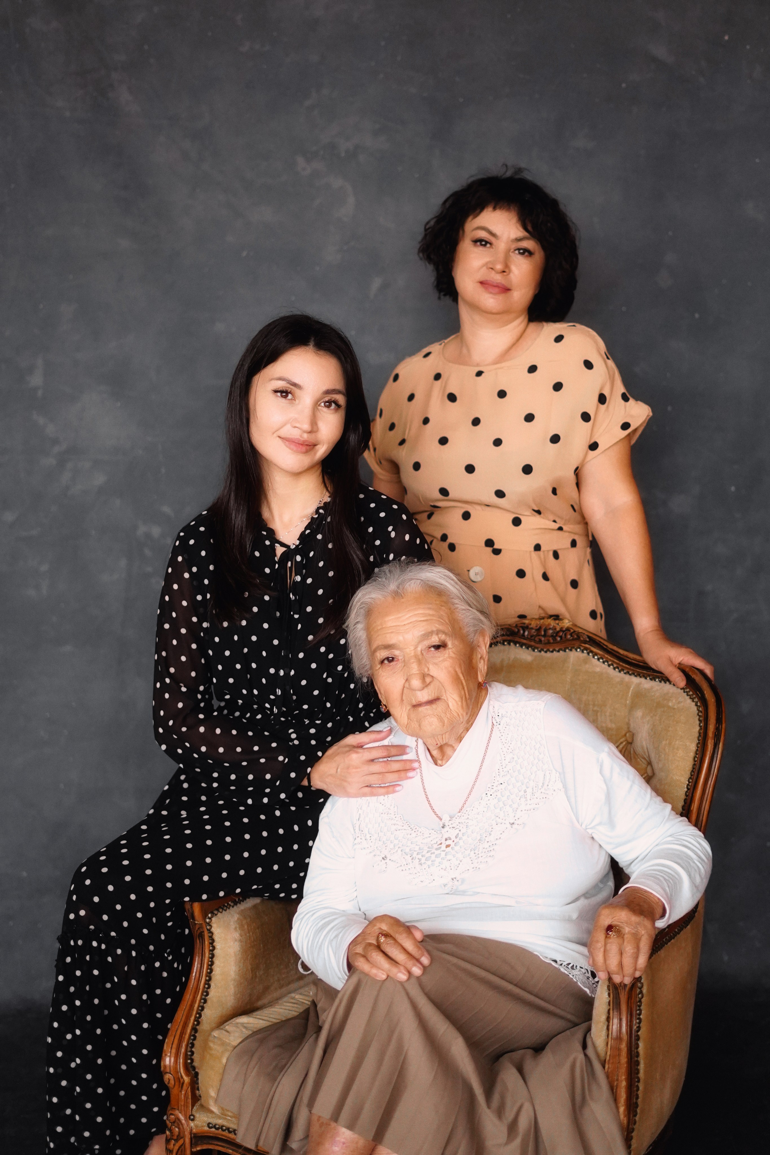 Нина Арина Нелли и николь. Фотограф Валерия Крахмалева