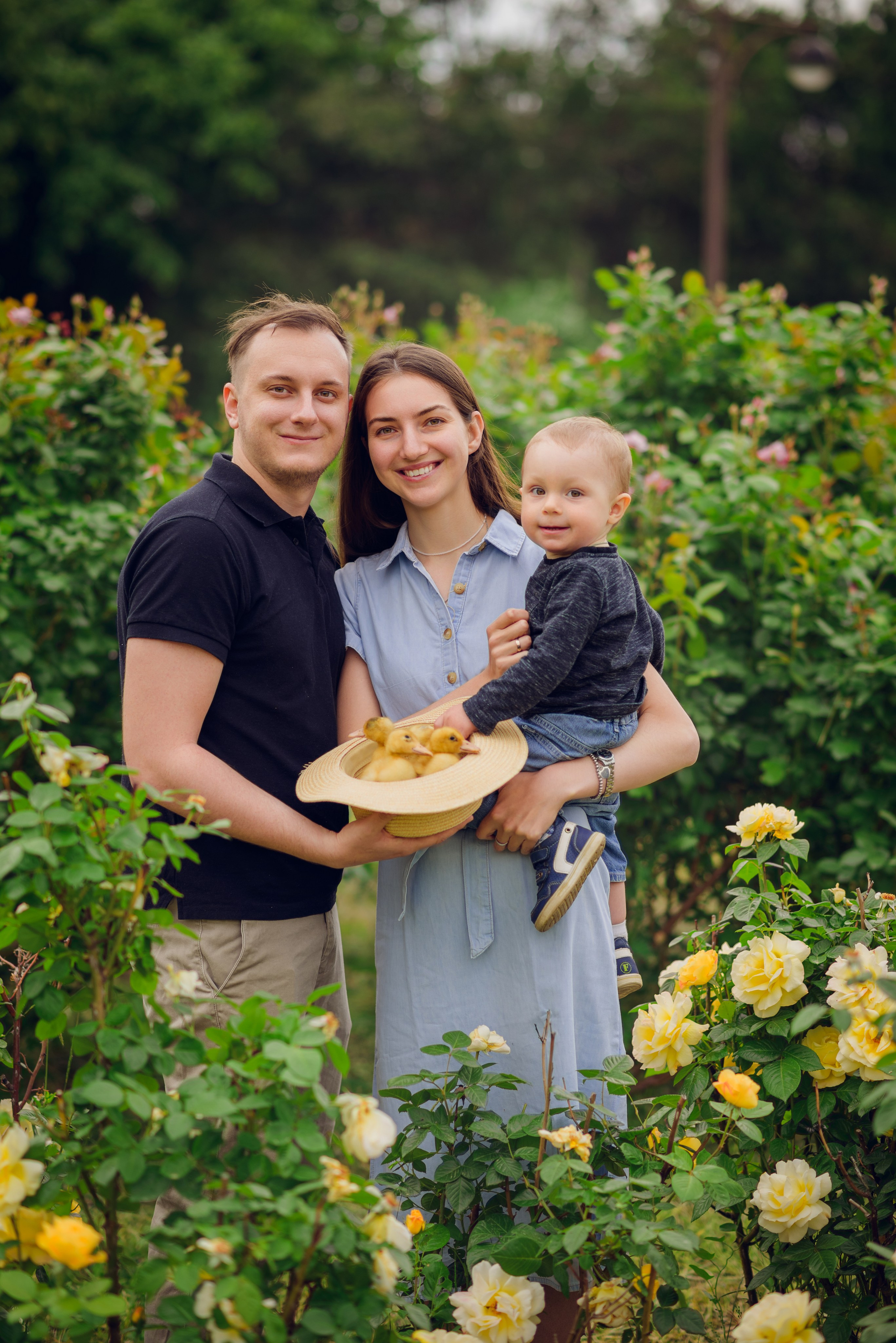 В розах. Семейный фотограф в Краснодаре