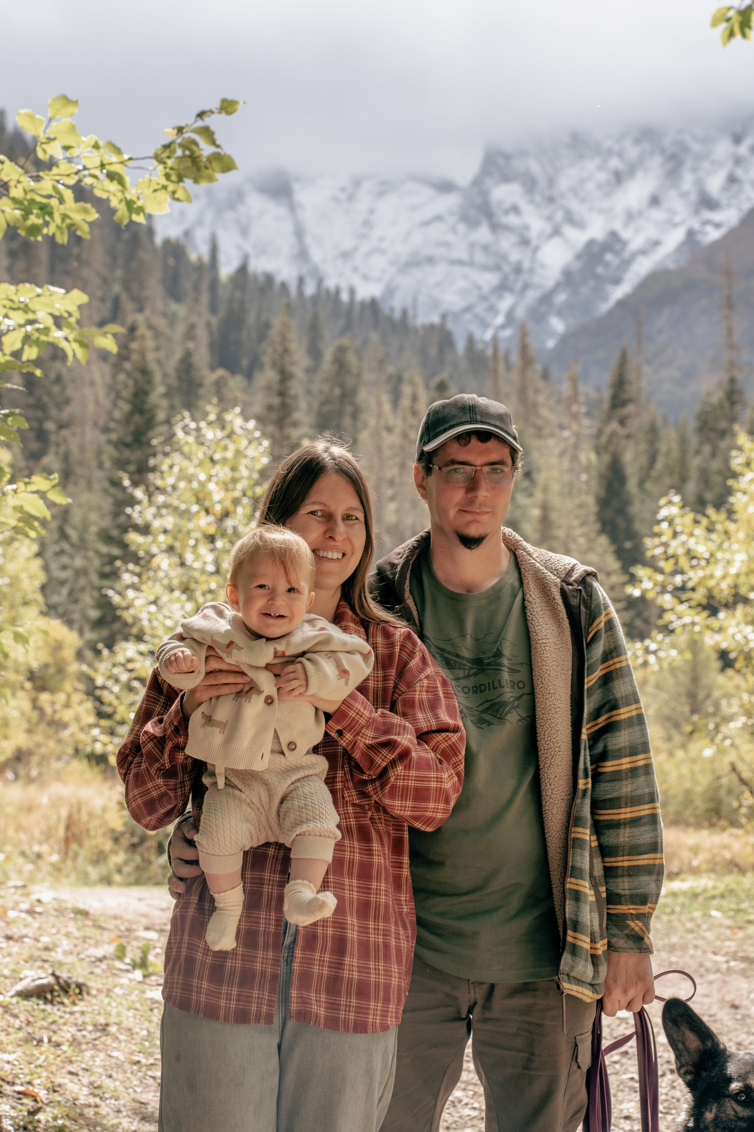 Семейная фотосессия в Домбае. Фотограф КМВ|ГОРЫ Пятигорск Железноводск Ессентуки Кисловодск Домбай Архыз Эльбрус