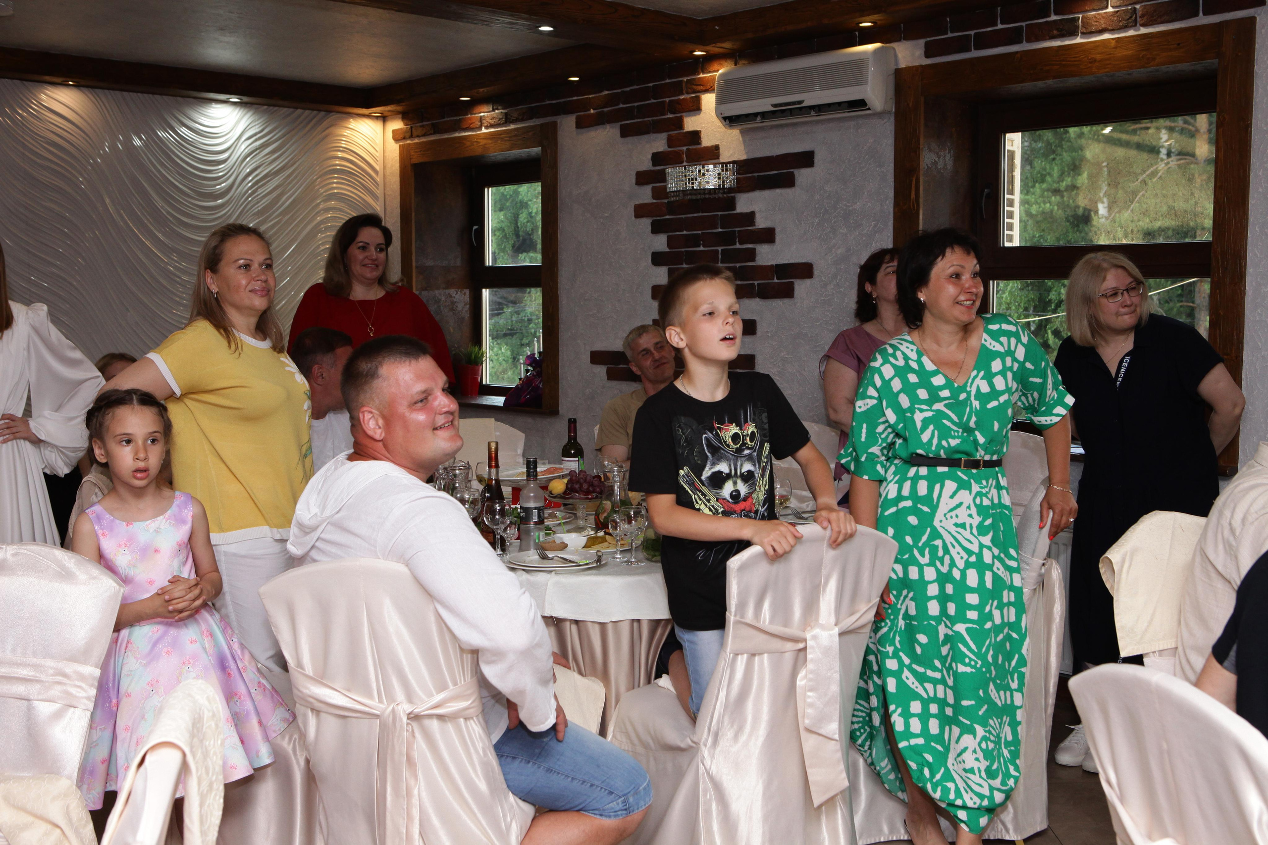 Выпускной вечер 9В класс. Репортажный, семейный, свадебный, портретный фотограф