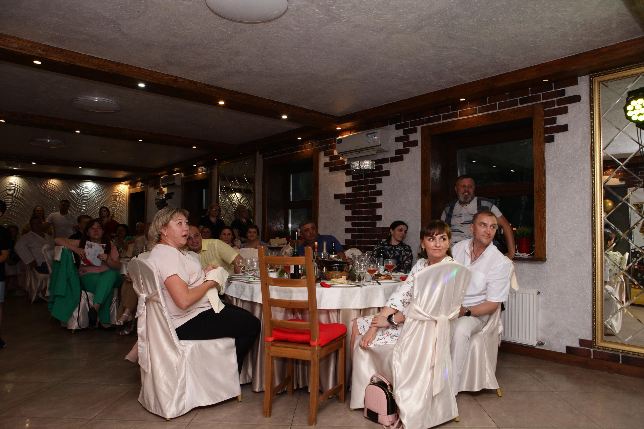 Выпускной вечер 9В класс. Репортажный, семейный, свадебный, портретный фотограф