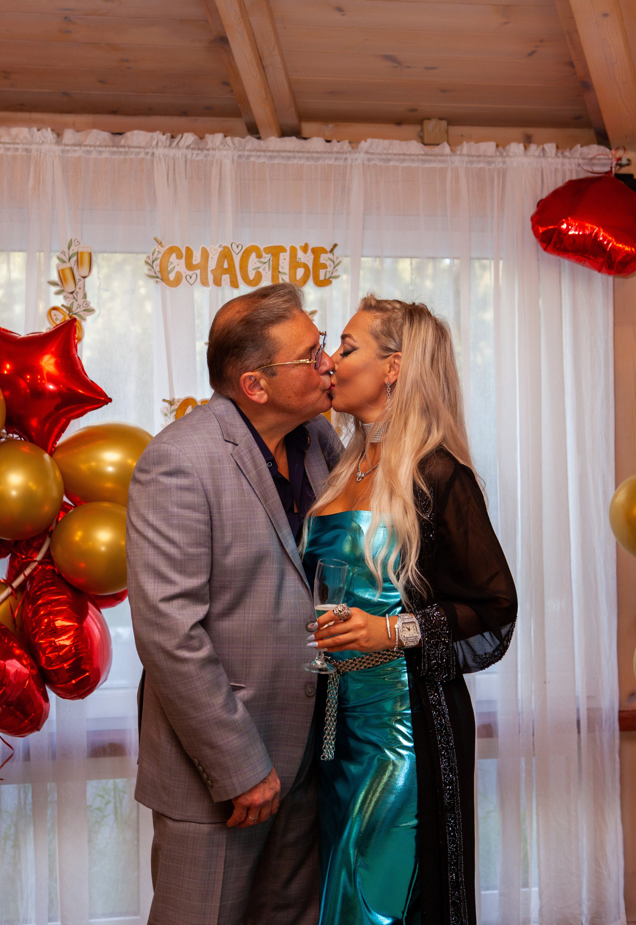 Геннадий и Жар-Птица. Репортажный, семейный, свадебный, портретный фотограф