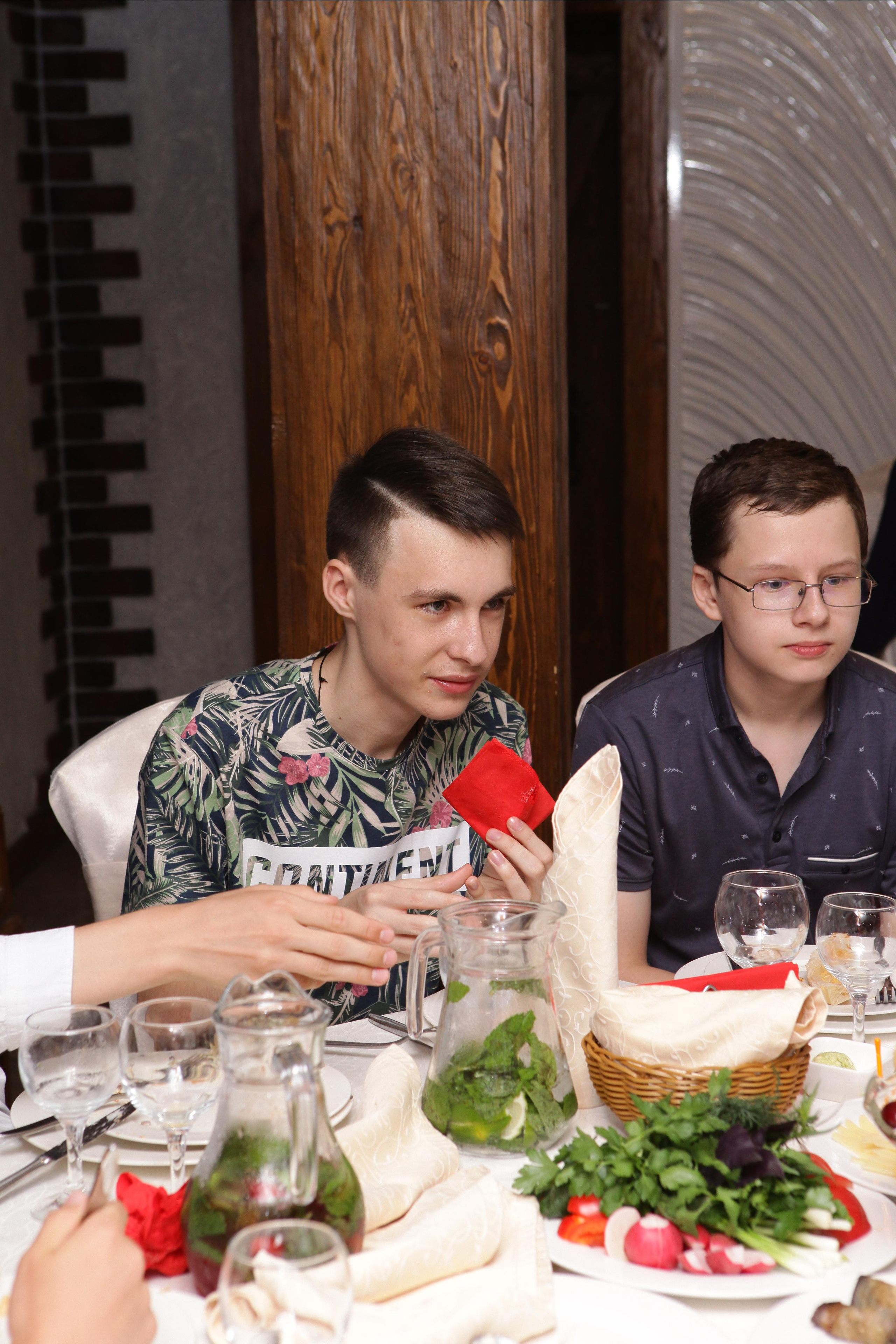 Выпускной вечер 9В класс. Репортажный, семейный, свадебный, портретный фотограф