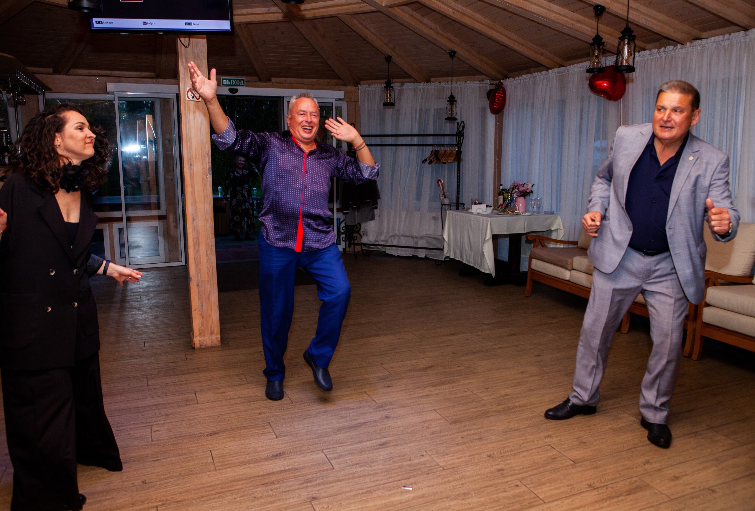 Геннадий и Жар-Птица. Репортажный, семейный, свадебный, портретный фотограф