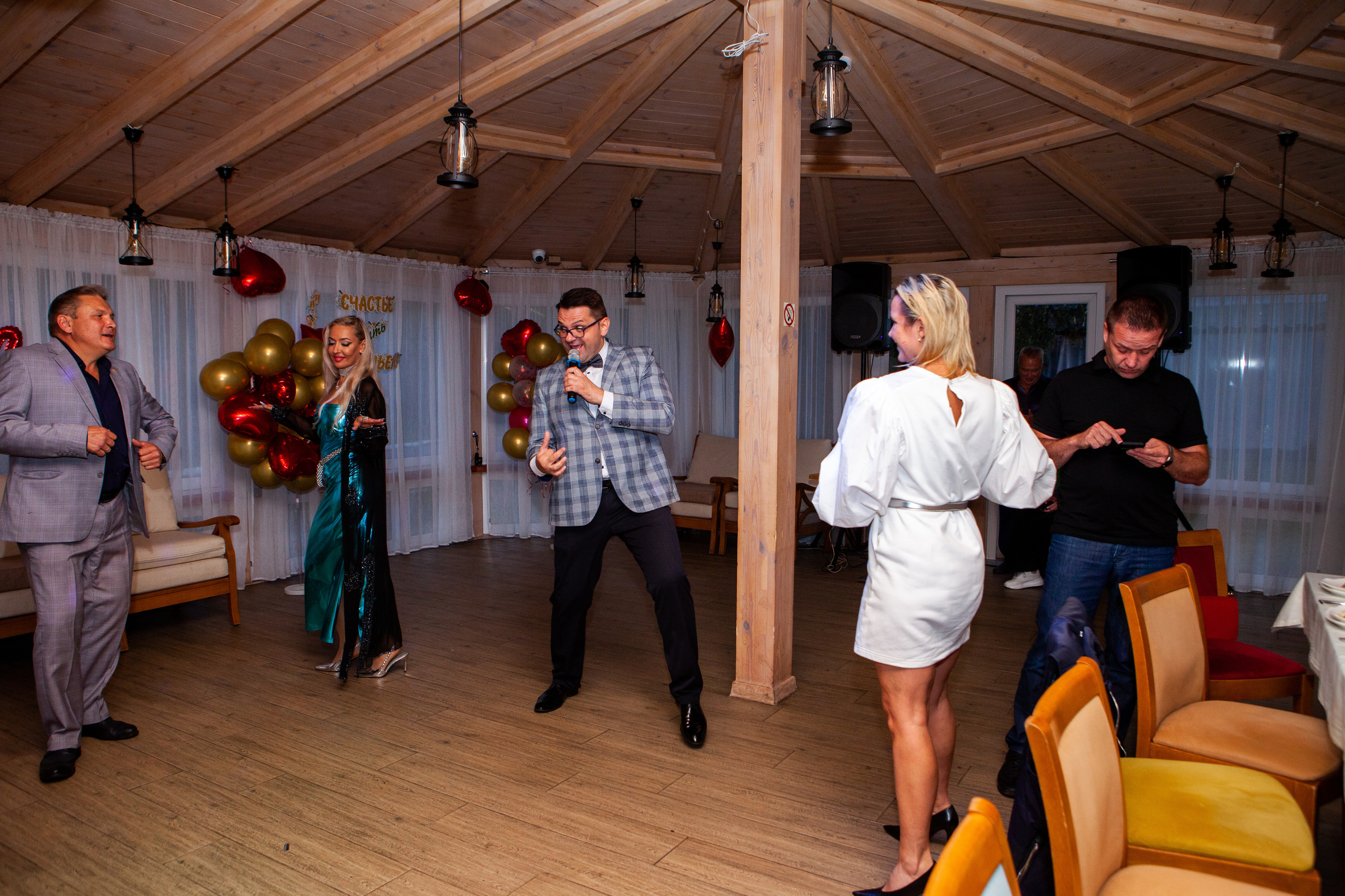 Геннадий и Жар-Птица. Репортажный, семейный, свадебный, портретный фотограф