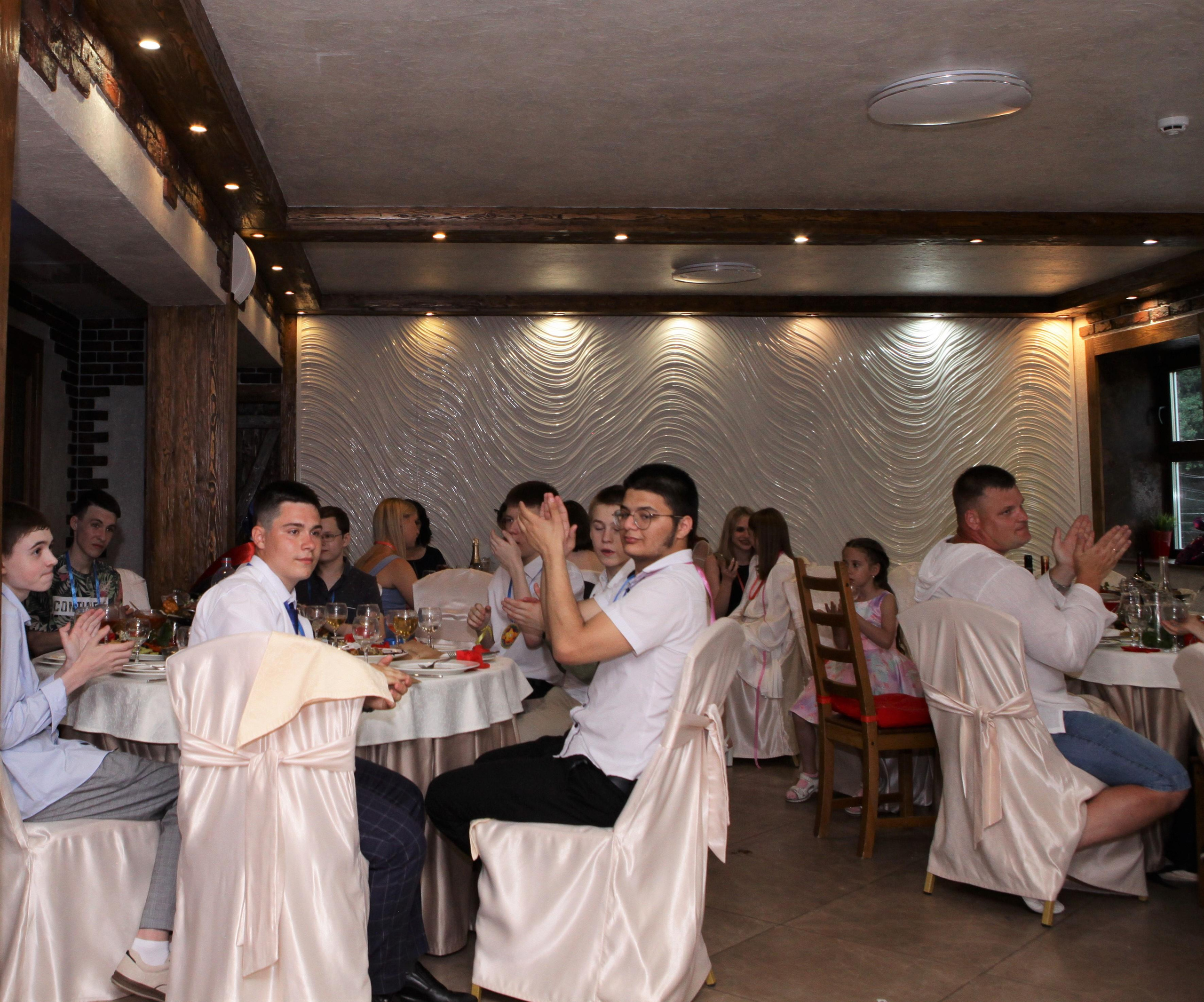 Выпускной вечер 9В класс. Репортажный, семейный, свадебный, портретный фотограф