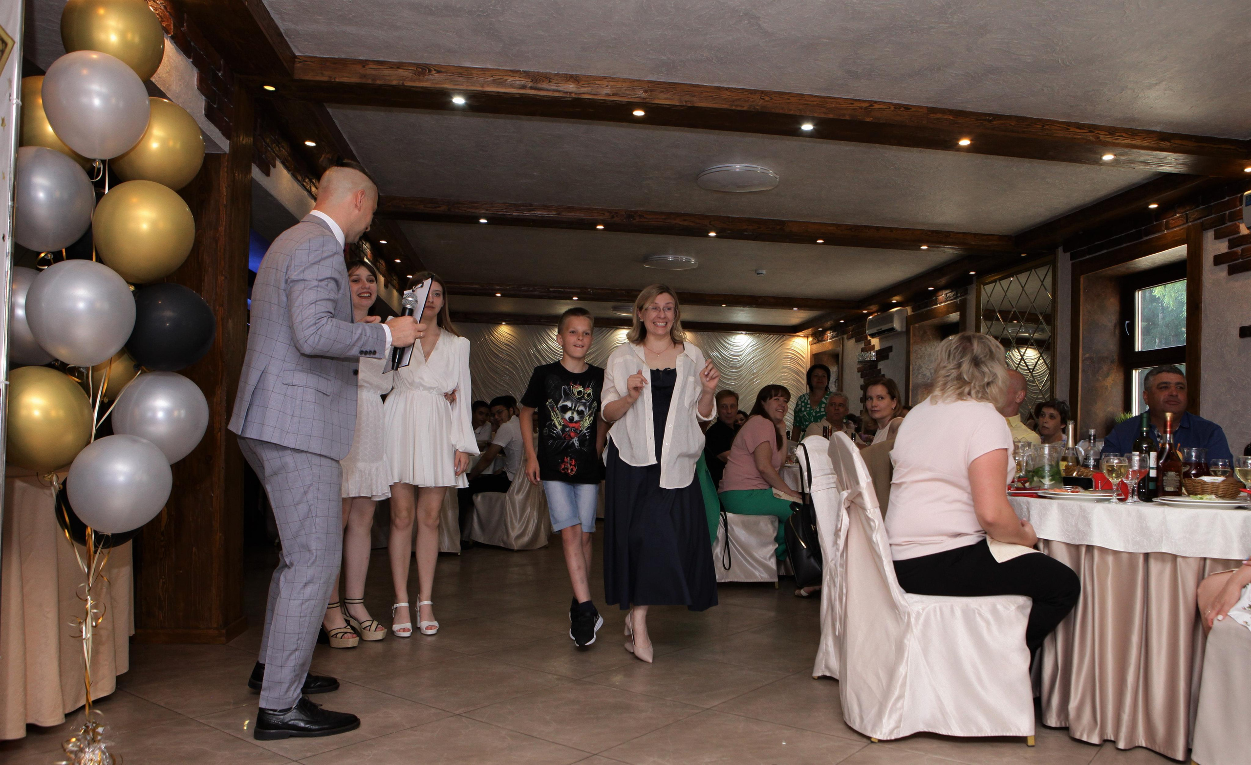 Выпускной вечер 9В класс. Репортажный, семейный, свадебный, портретный фотограф