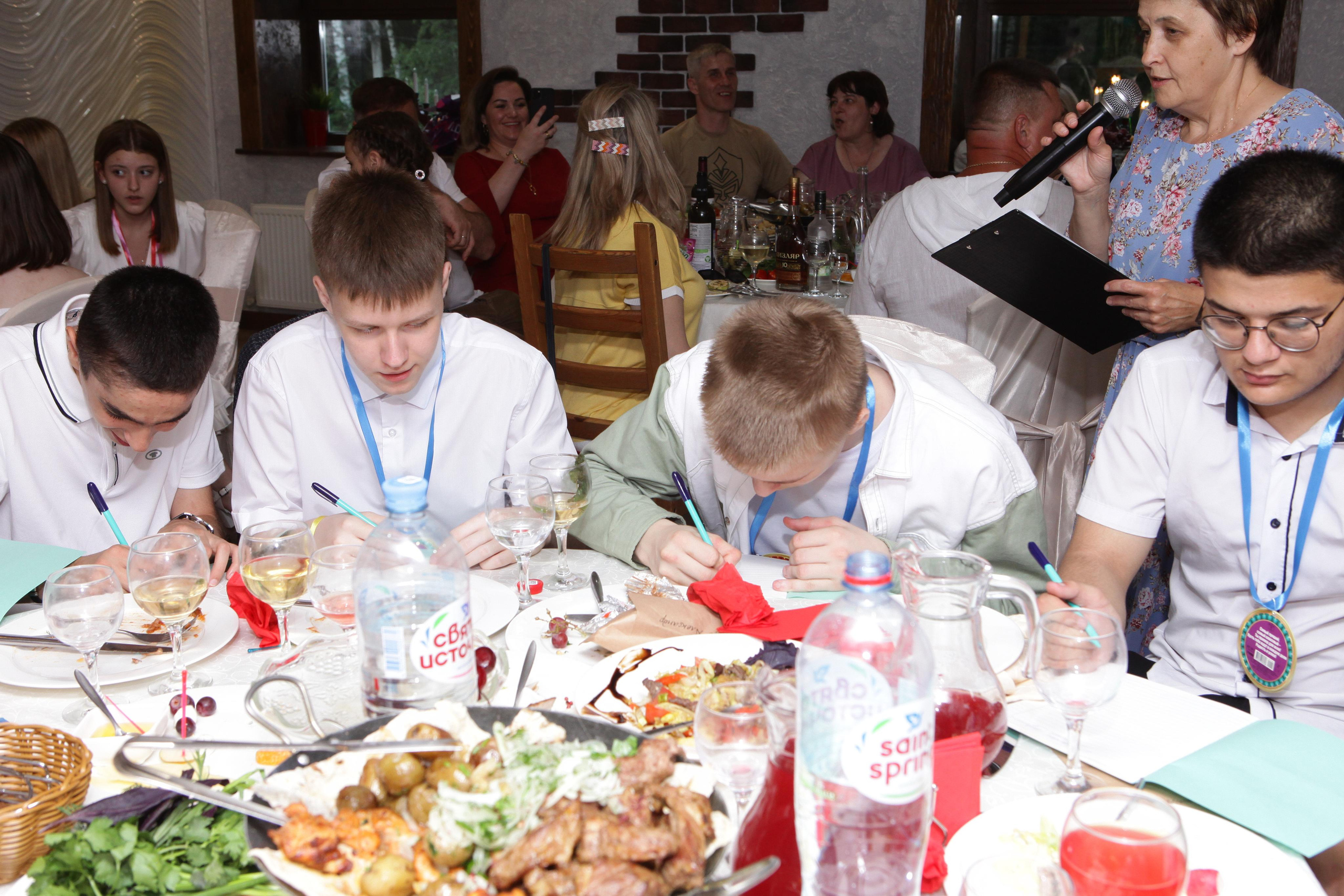 Выпускной вечер 9В класс. Репортажный, семейный, свадебный, портретный фотограф