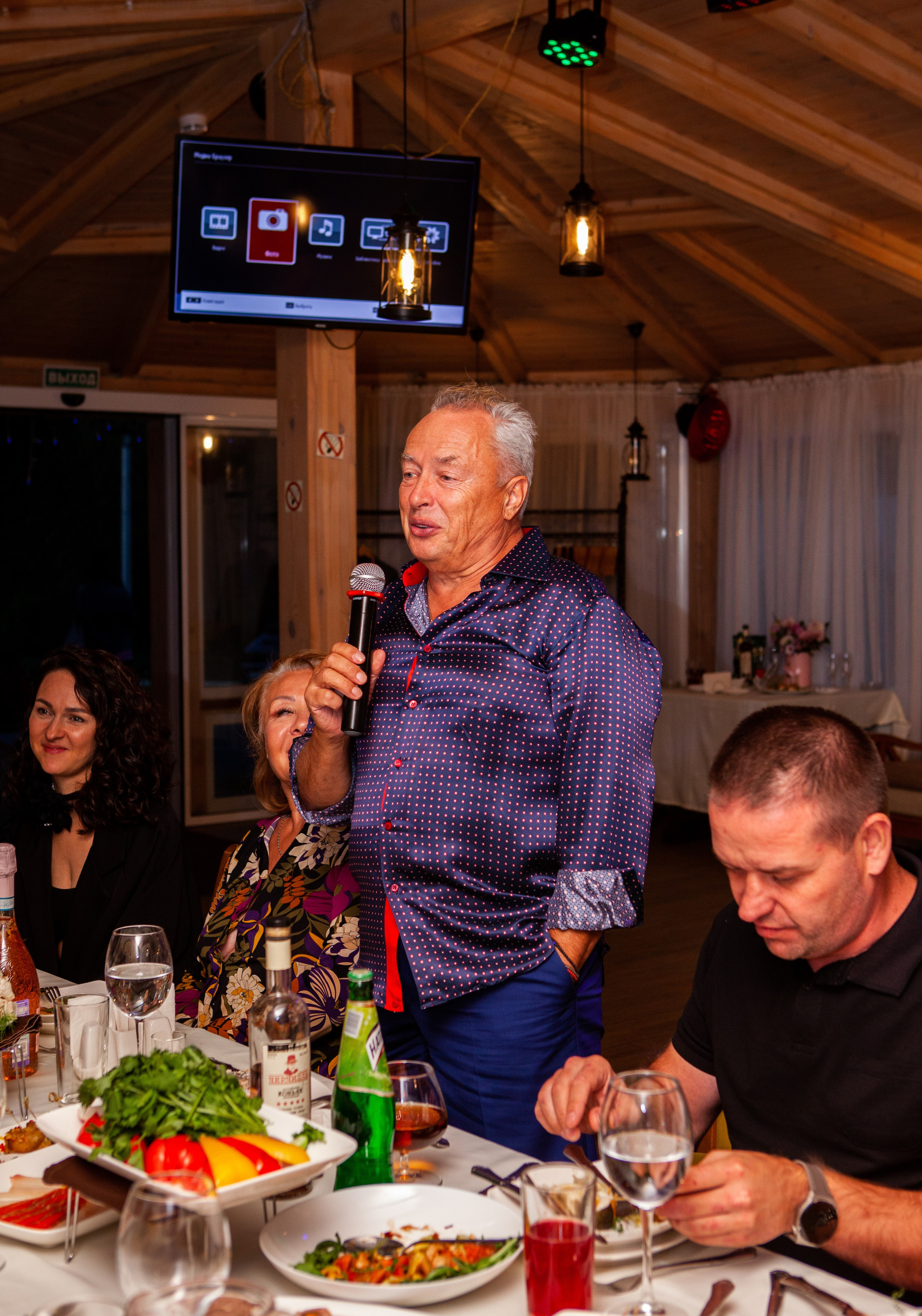 Геннадий и Жар-Птица. Репортажный, семейный, свадебный, портретный фотограф