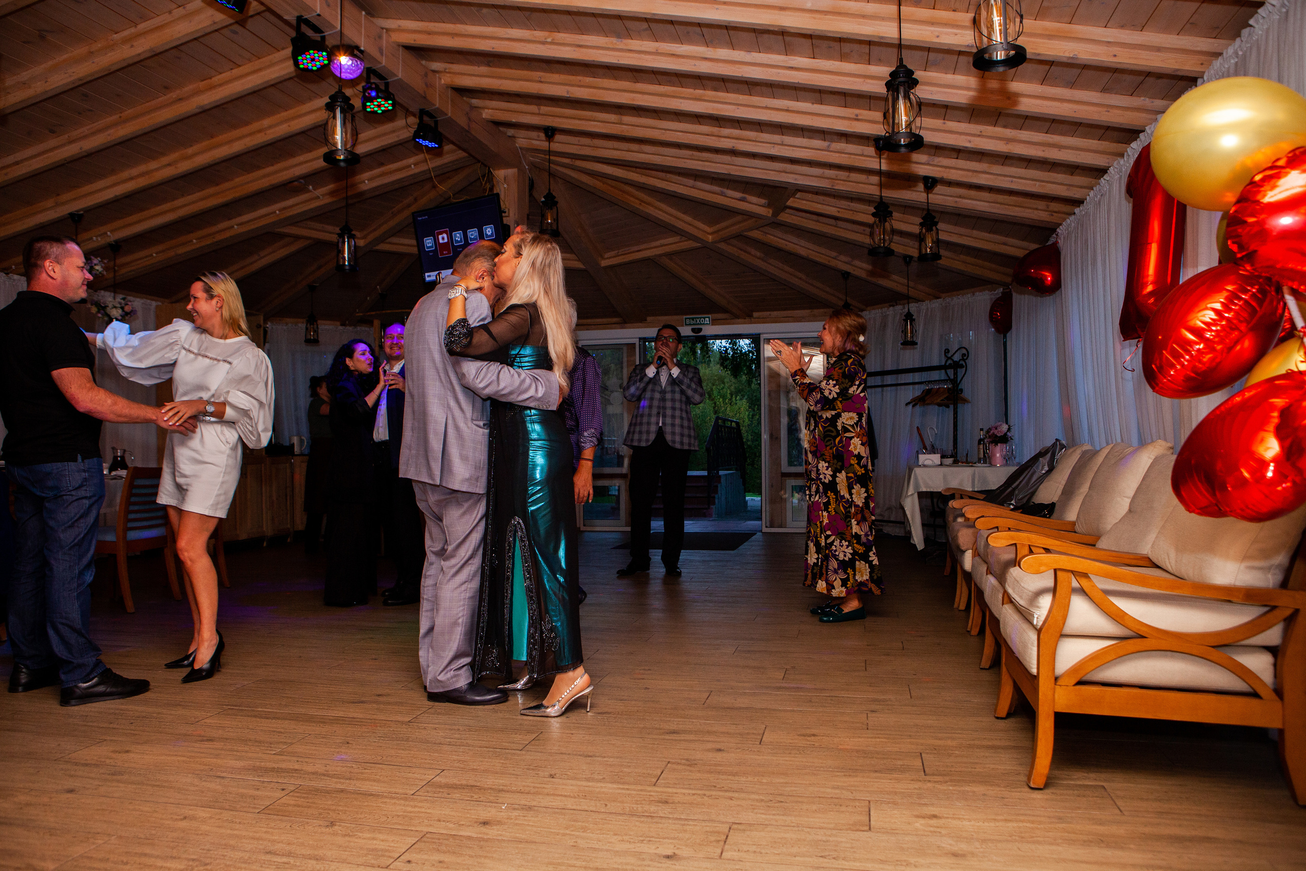 Геннадий и Жар-Птица. Репортажный, семейный, свадебный, портретный фотограф