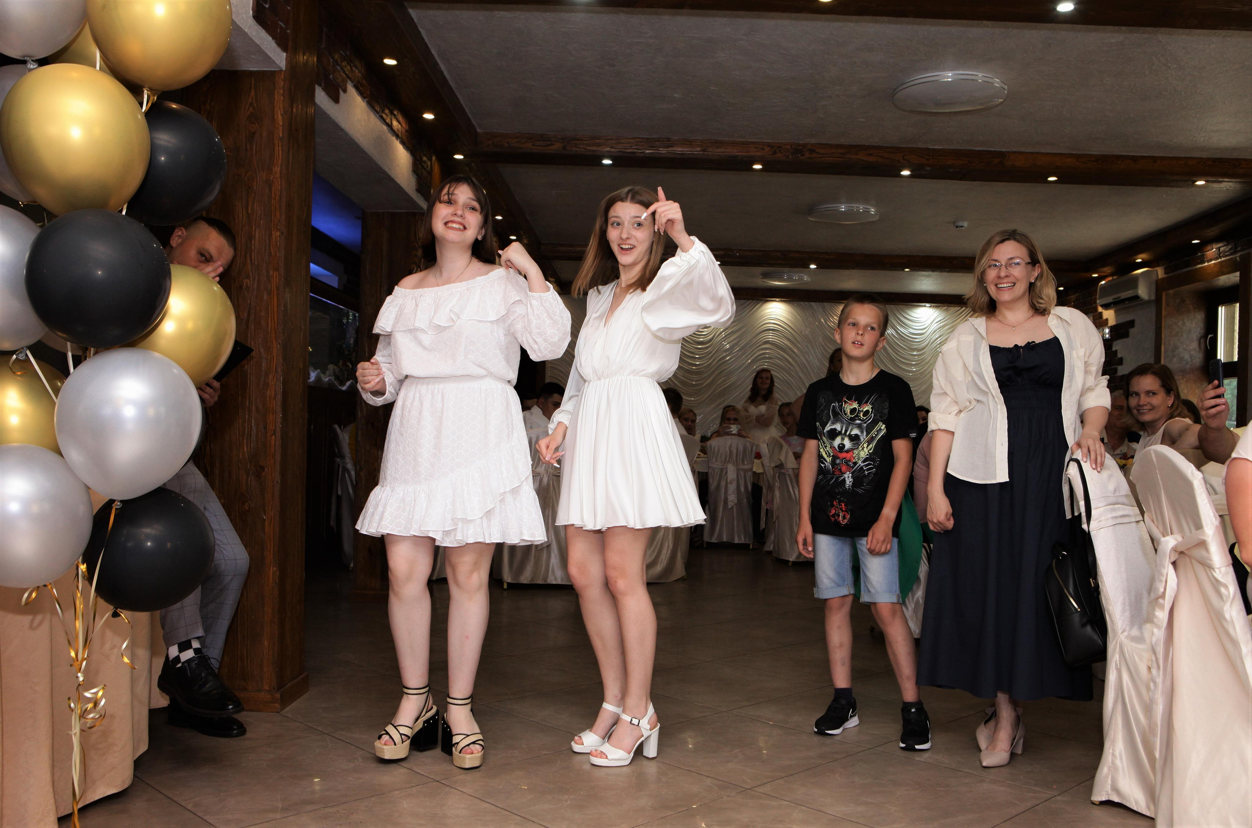 Выпускной вечер 9В класс. Репортажный, семейный, свадебный, портретный фотограф