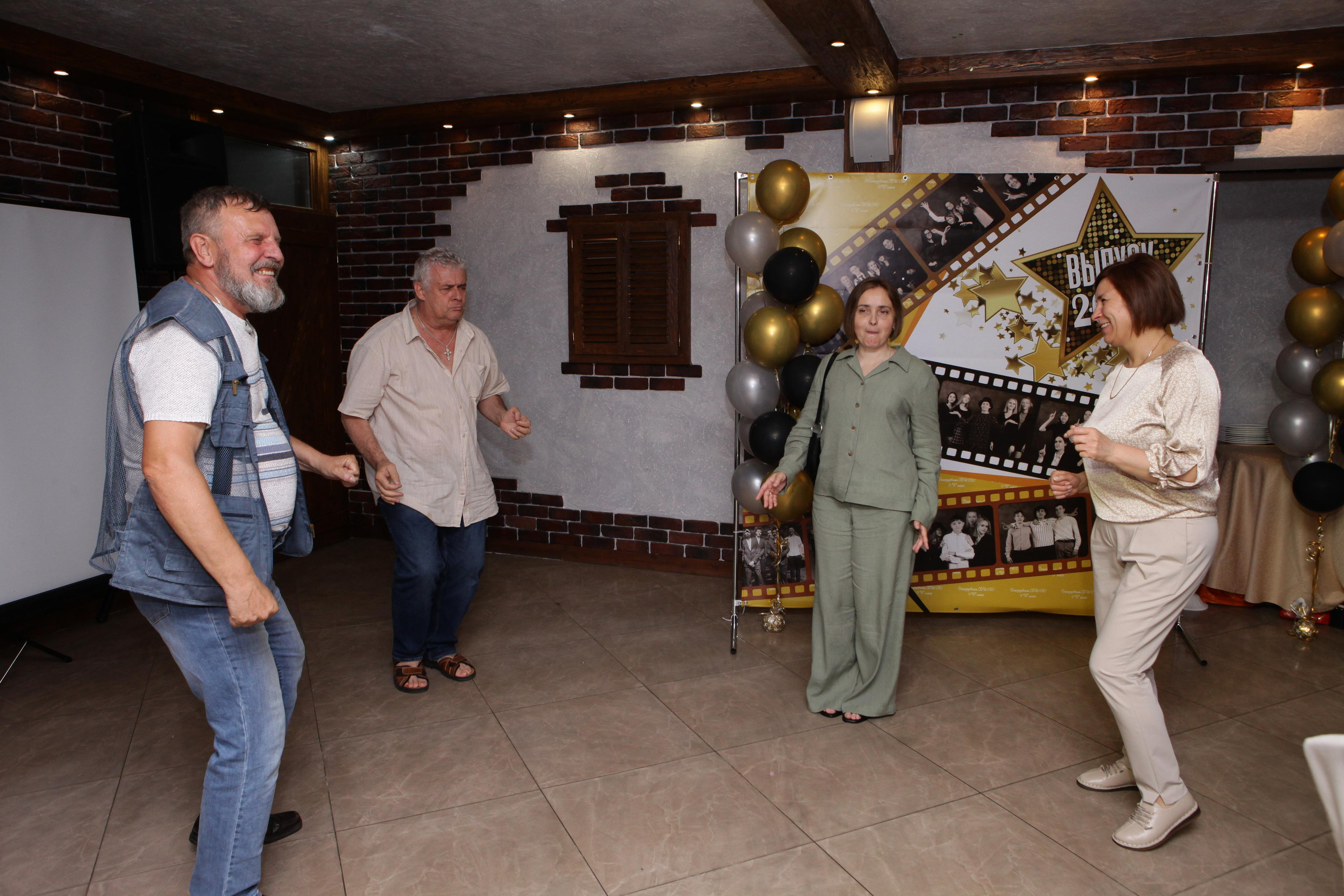 Выпускной вечер 9В класс. Репортажный, семейный, свадебный, портретный фотограф