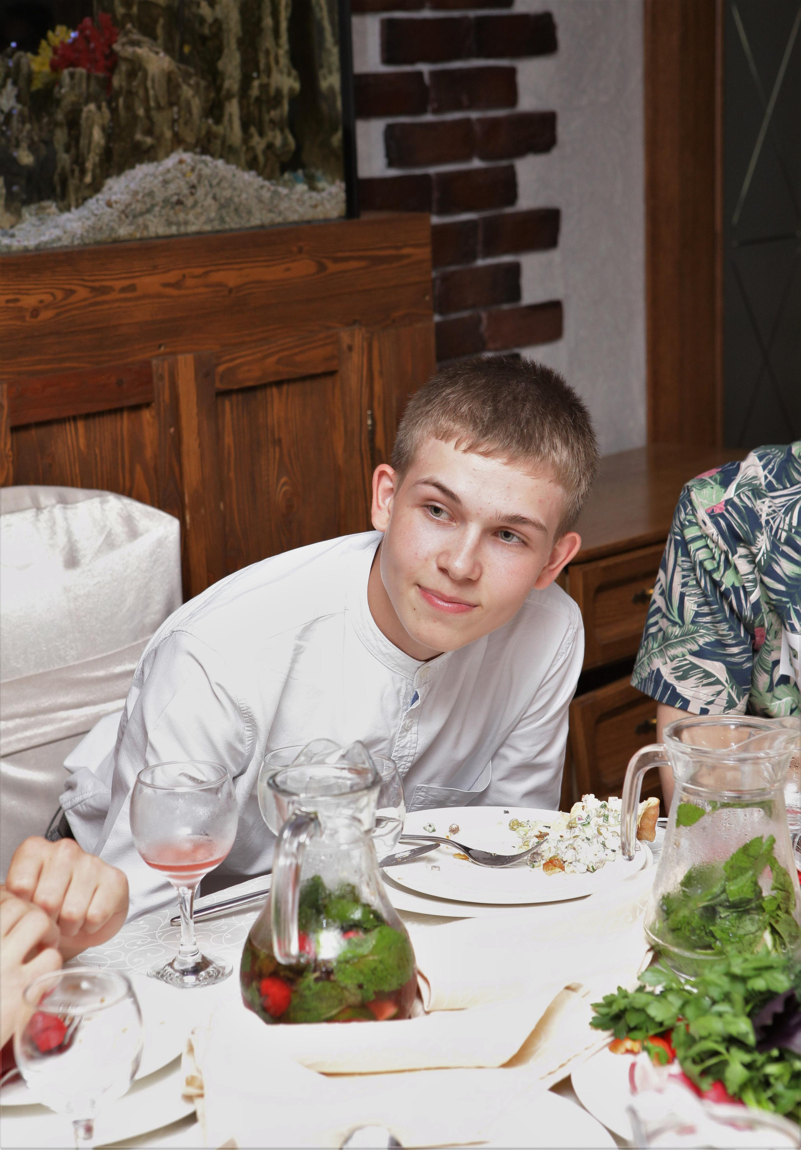 Выпускной вечер 9В класс. Репортажный, семейный, свадебный, портретный фотограф