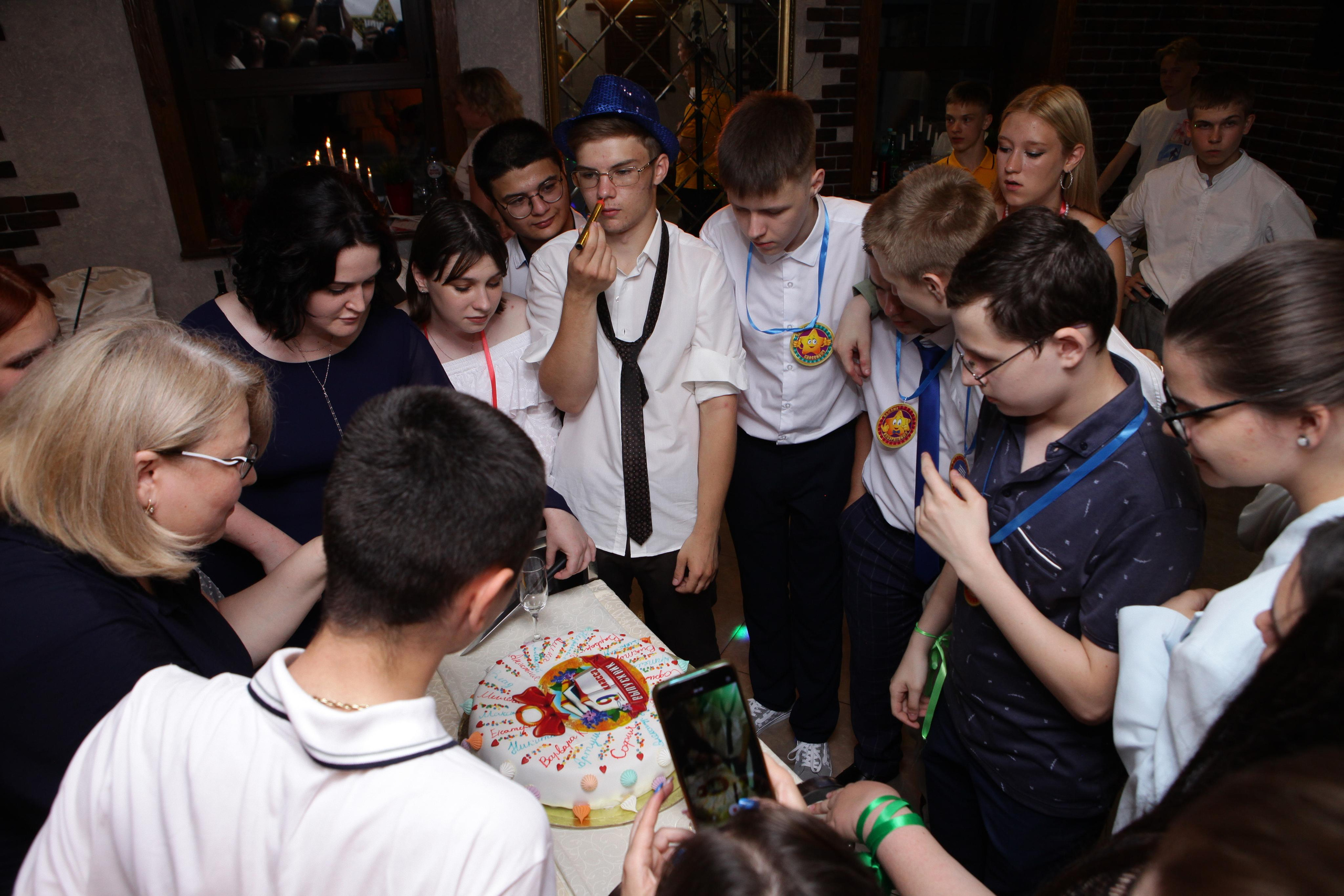 Выпускной вечер 9В класс. Репортажный, семейный, свадебный, портретный фотограф