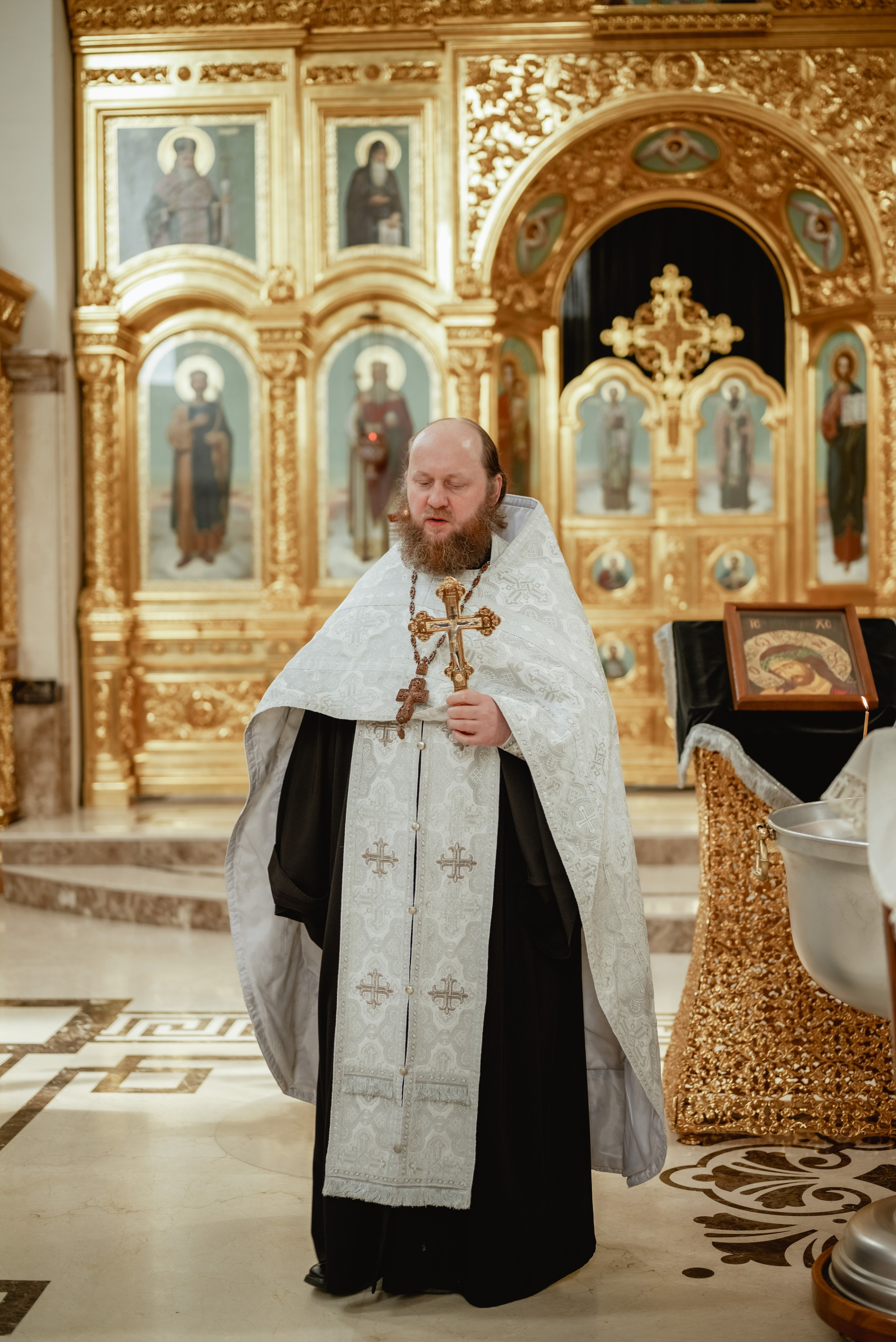 Крещение в Донецке. Юлия Басня семейный и свадебный фотограф в Донецке
