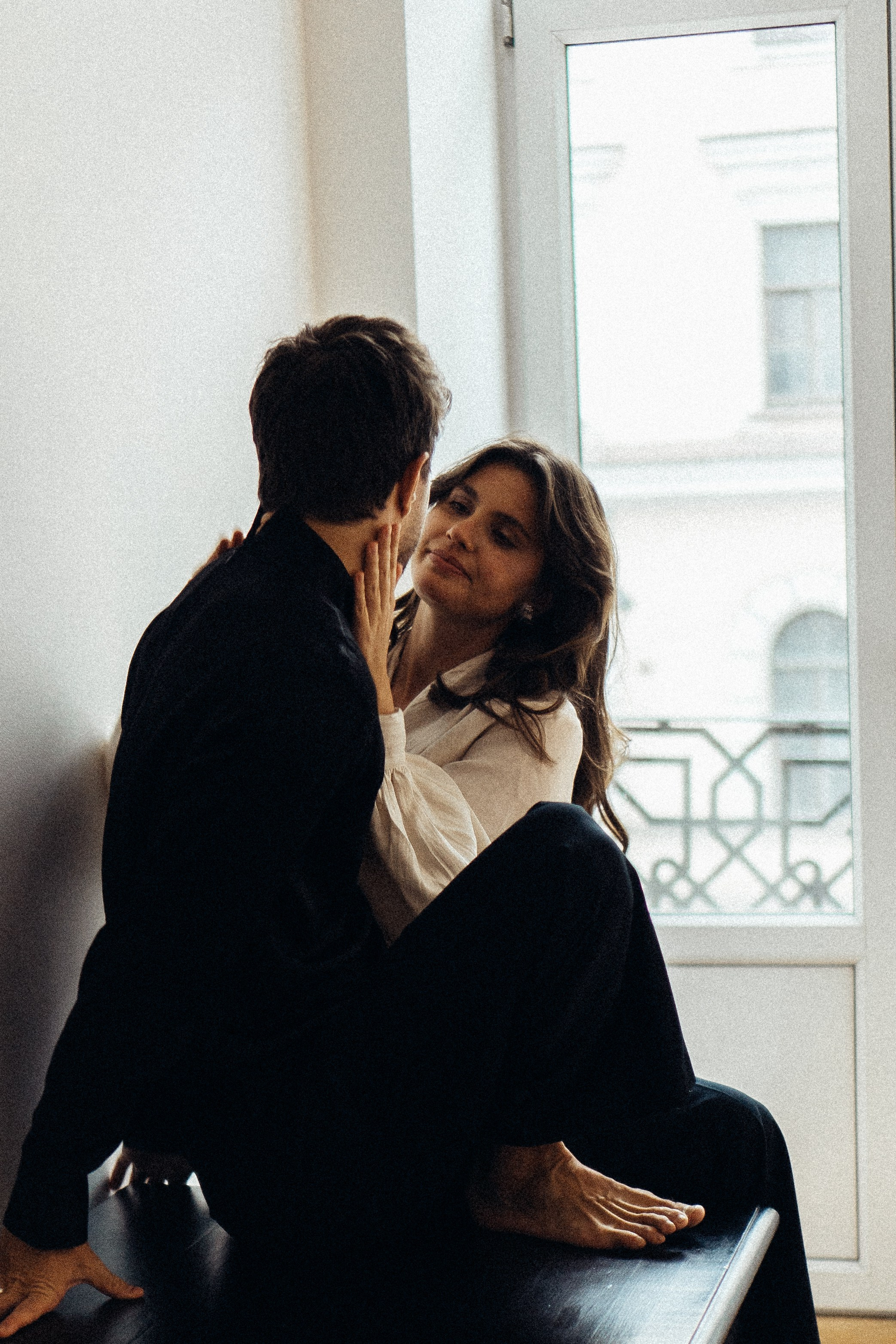 УТРО ЖЕНИХА И НЕВЕСТЫ В ПИТЕРСКОЙ КВАРТИРЕ И СЬЕМКА С СВАДЕБНЫХ ОБРАЗАХ. Профессиональный фотограф, Санкт-Петербург — Виктория Богомолова