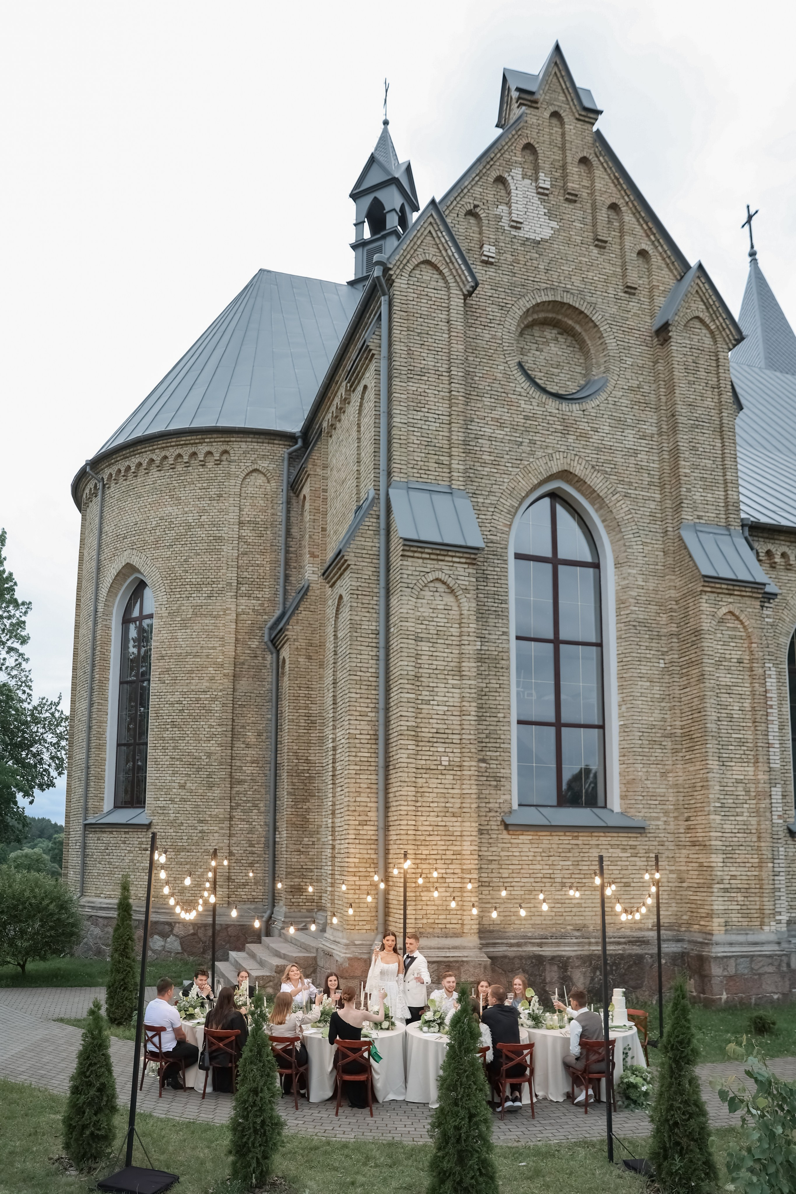 Кирилл и Виктория. Свадебные фотограф и видеограф в Минске Голдосовы Марина и Вадим