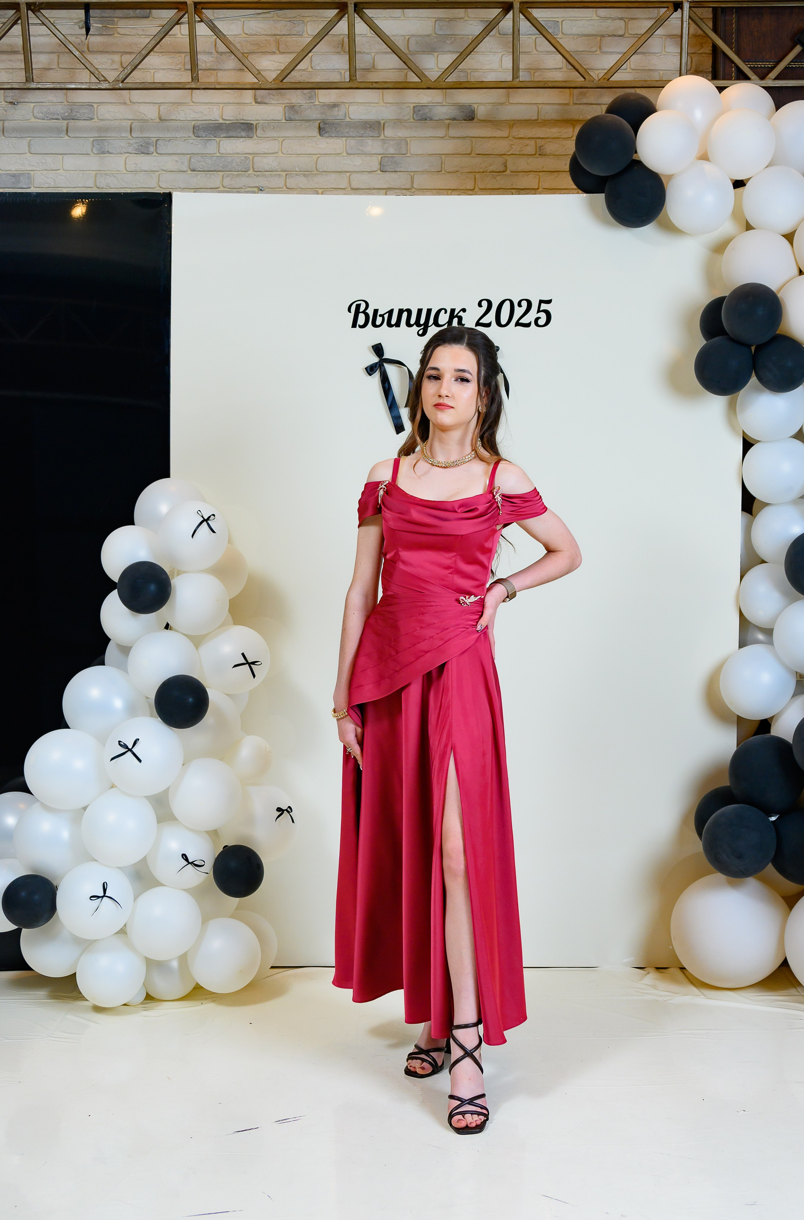Выпускной 2025 11 кл. Семейный и детский фотограф в Новороссийске Лебедева Елена