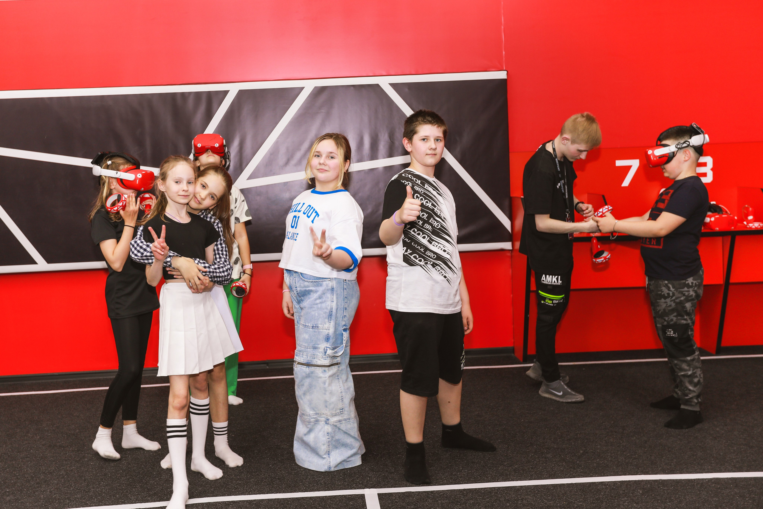 Arena Warpoint, Выпускной 4Д — 2024, дети, школа, 4 класс, последний звонок, детские игры, ученики, выпускники, начальная школа