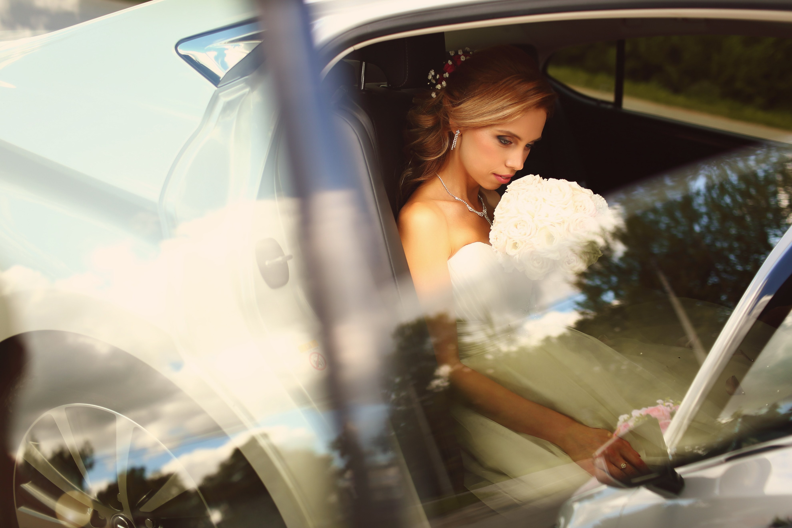 Свадебная прогулка в Ярославле. Свадебный и репортажный фотограф в Ярославле и Санкт-Петербурге Роман Микрюков