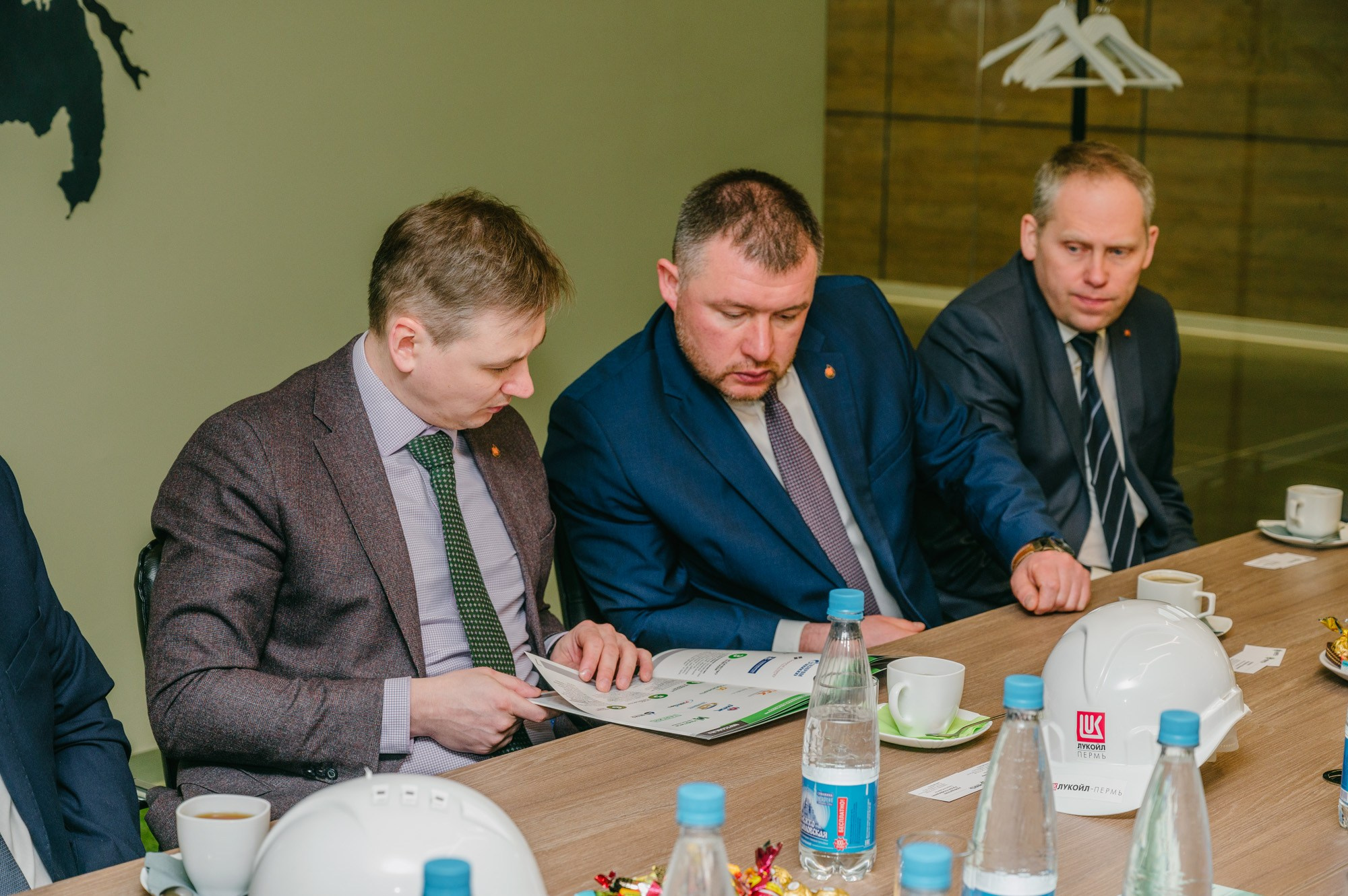 Встреча делегации. Компания «Нефть». Максим Егоров, г. Ижевск. Репортажная, предметная съёмка и фуд-фотография