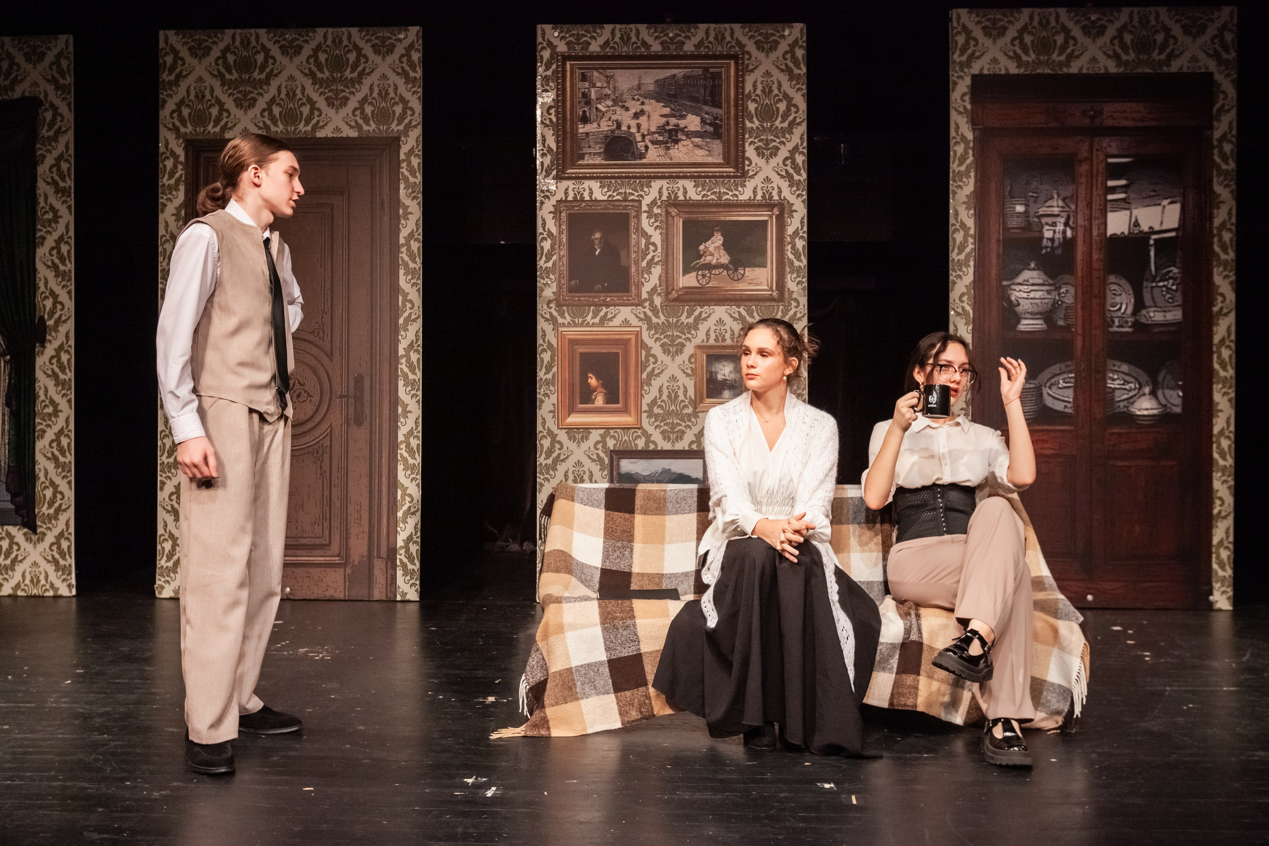 Театры. Главная