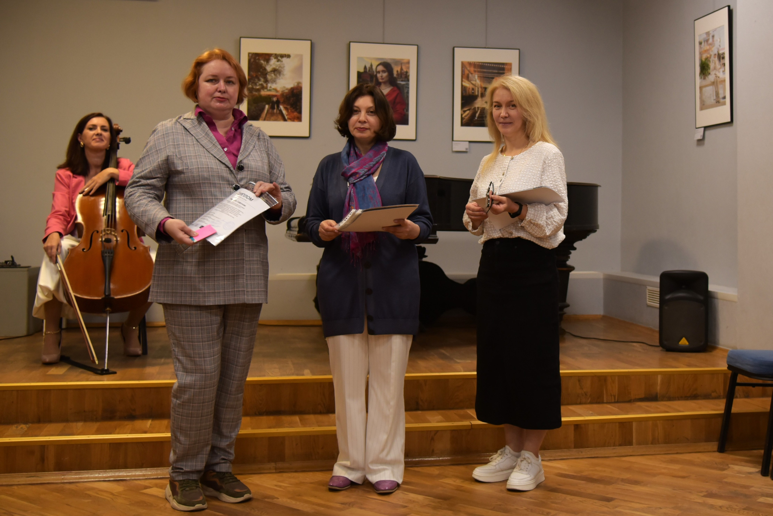 МОСКОВСКИЙ КАЛЕЙДОСКОП. Reportage, architectural, fine art photographer Lena Melnikova in Moscow