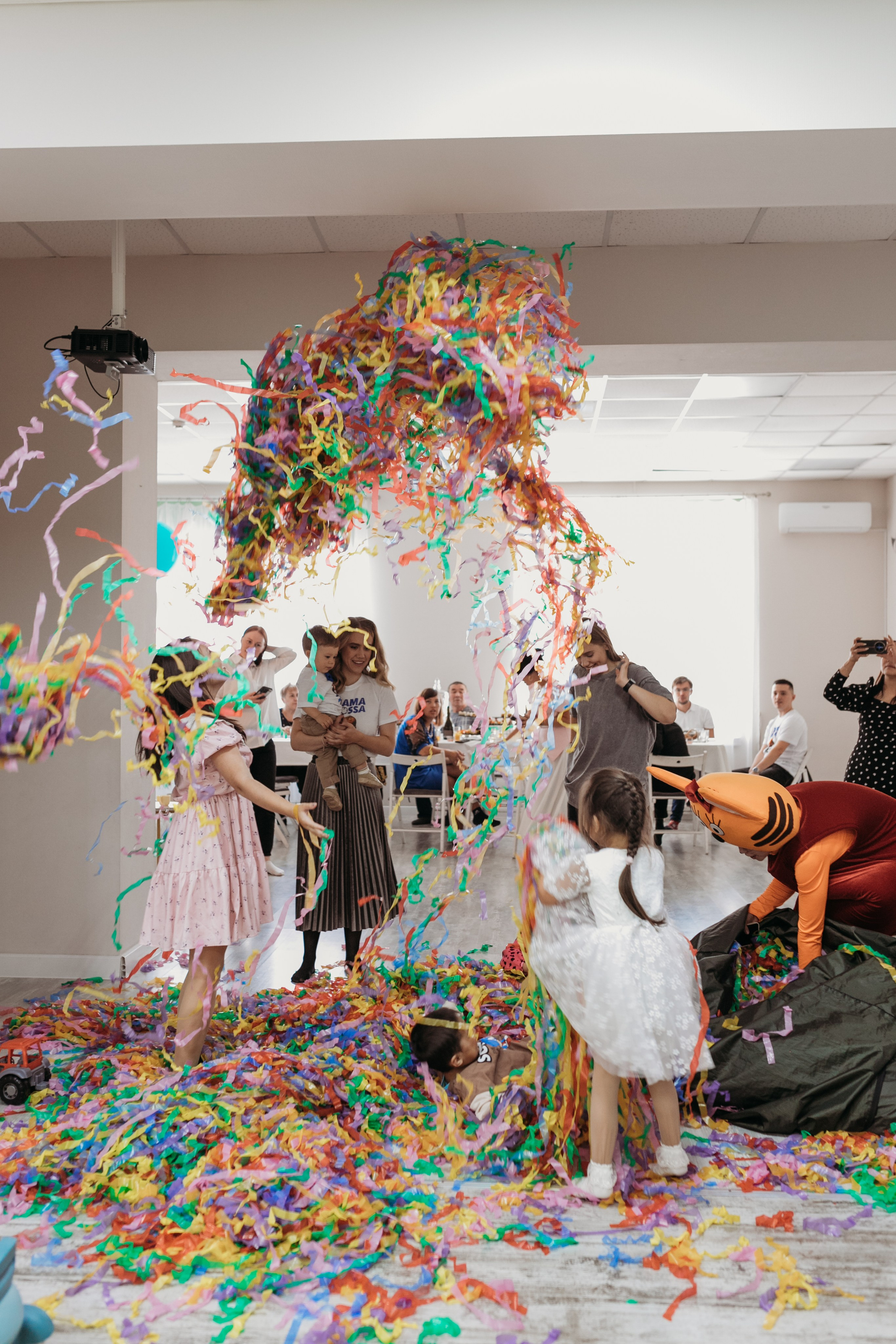 репортажный фотограф барнаул, фотограф на день рождения барнаул, фотограф на праздник барнаул, репортажная съемка барнаул, фотограф на юбилей